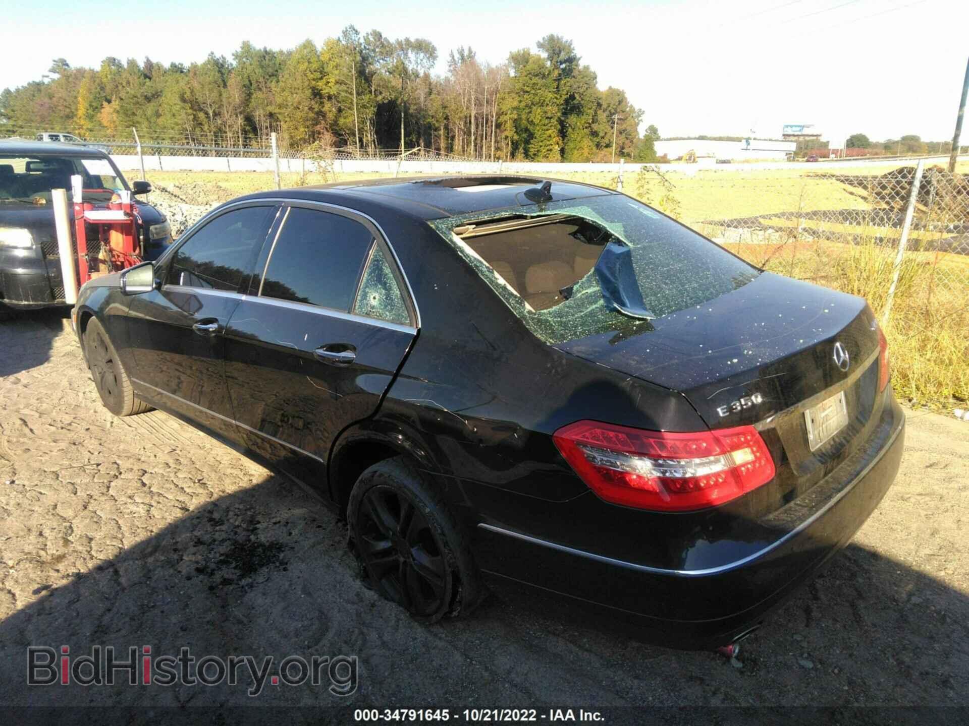 2011 MERCEDES-BENZ E-CLASS - VIN: WDDHF8HB4BA284371 - Фото 3