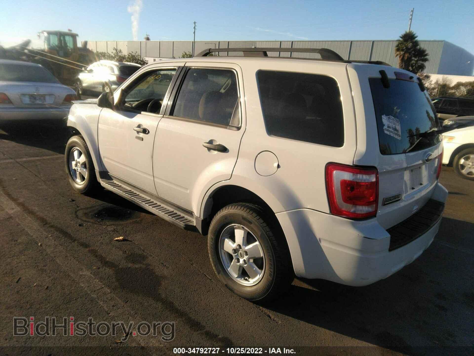 2011 FORD ESCAPE - VIN: 1FMCU0D74BKA75716 - Фото 3