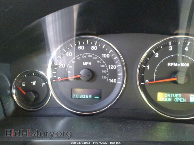 2007 Jeep COMMANDER (VIN 1J8HH48K17C670067) — photo 7 of 11