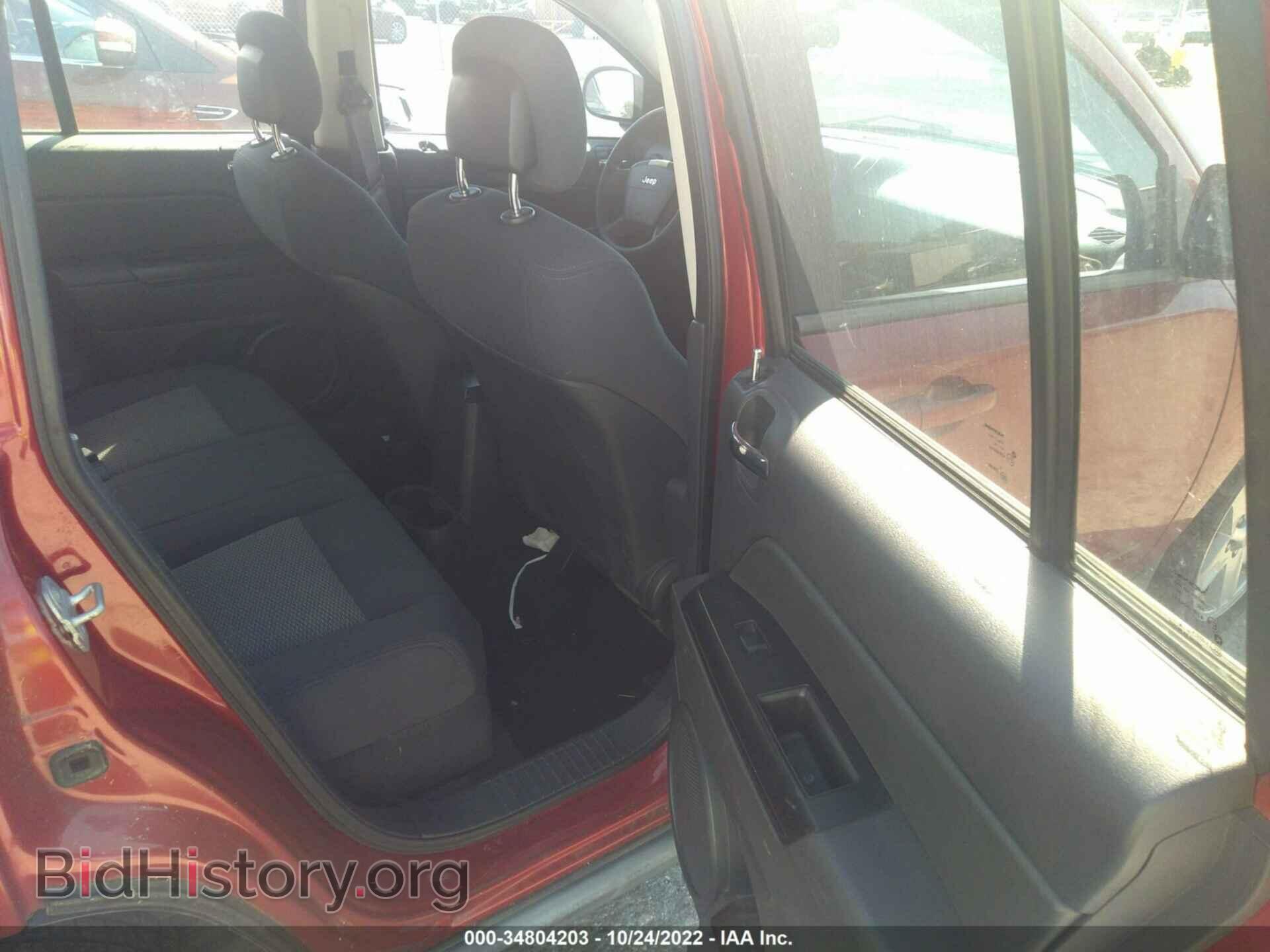 2010 JEEP COMPASS - VIN: 1J4NT4FB9AD558205 - Фото 8