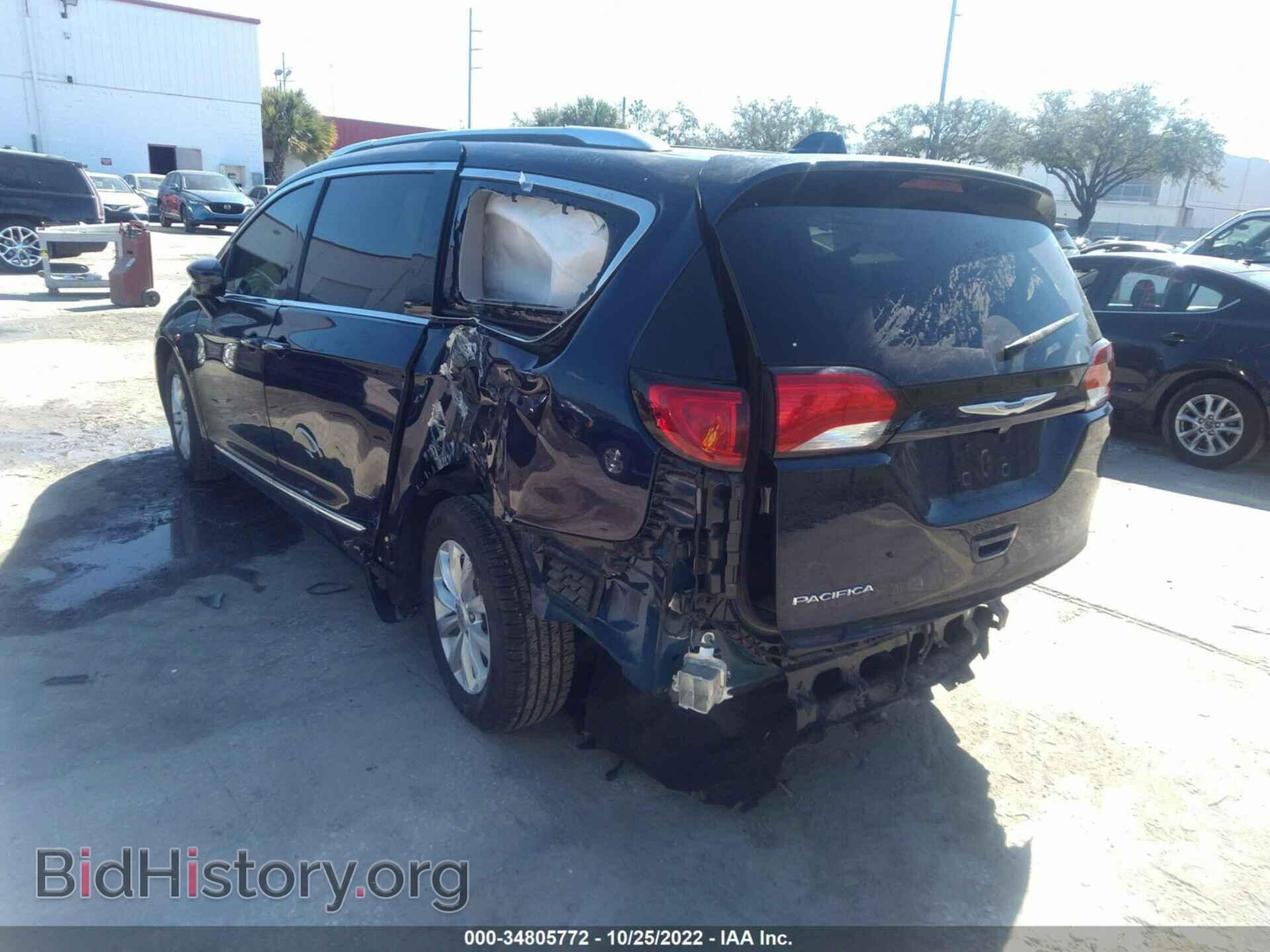 2018 CHRYSLER PACIFICA - VIN: 2C4RC1BGXJR269807 - Фото 3