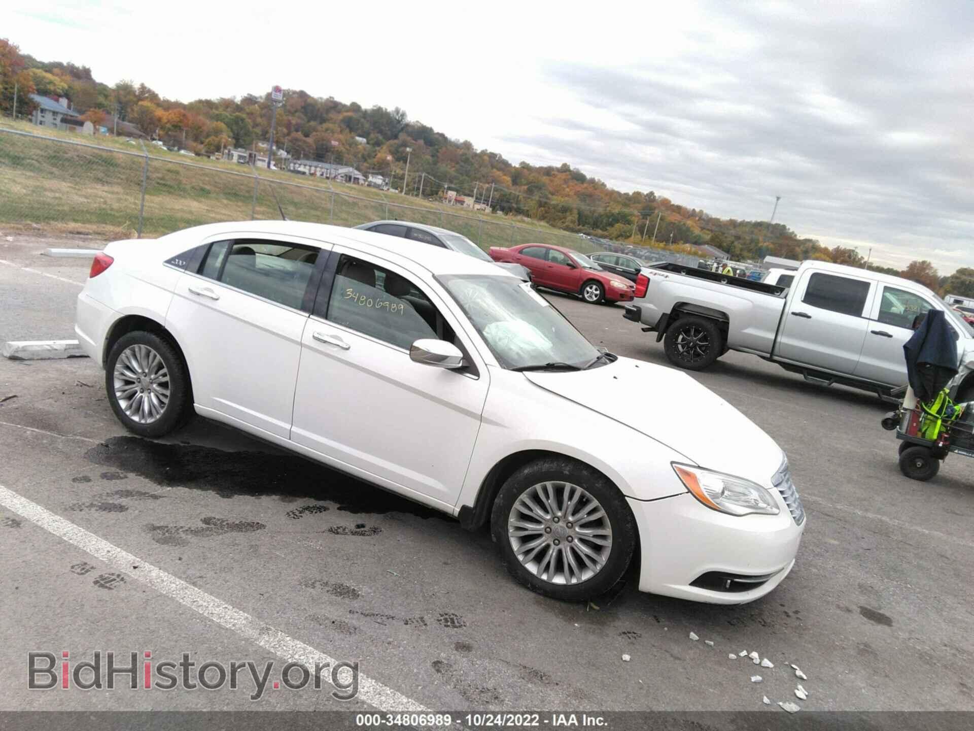 Photo 1C3BC2FG3BN520025 - CHRYSLER 200 2011