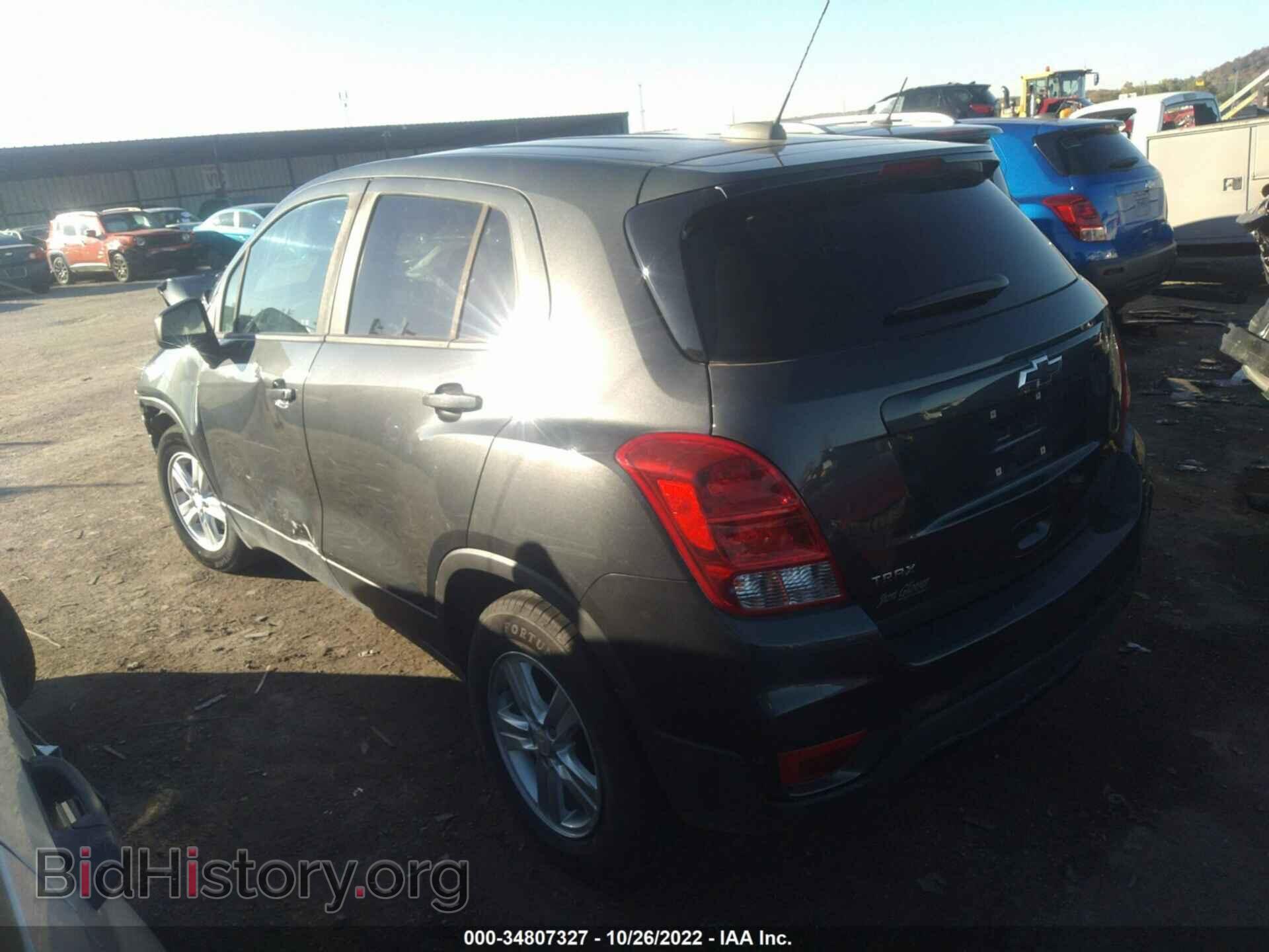 2020 CHEVROLET TRAX - VIN: 3GNCJKSB0LL218054 - Фото 3