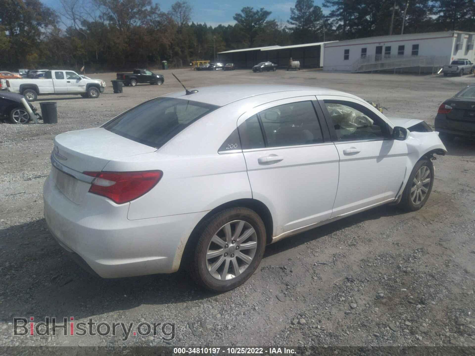 2013 CHRYSLER 200 - VIN: 1C3CCBBB2DN505131 - Фото 4
