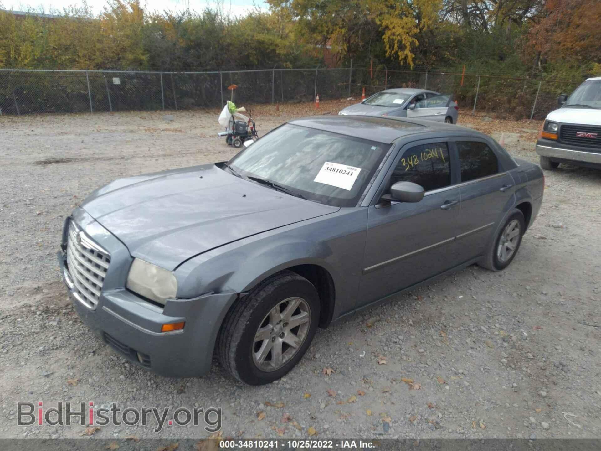 2006 CHRYSLER 300 - VIN: 2C3KA53G76H516005 - Фото 2