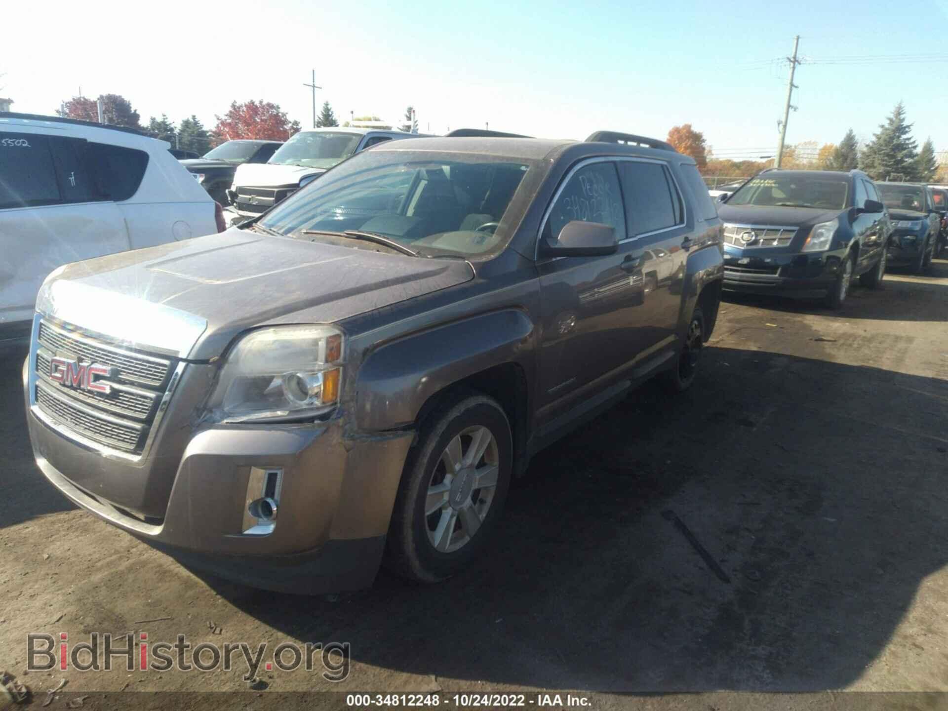 2010 GMC TERRAIN - VIN: 2CTFLEEW4A6271118 - Photo 2