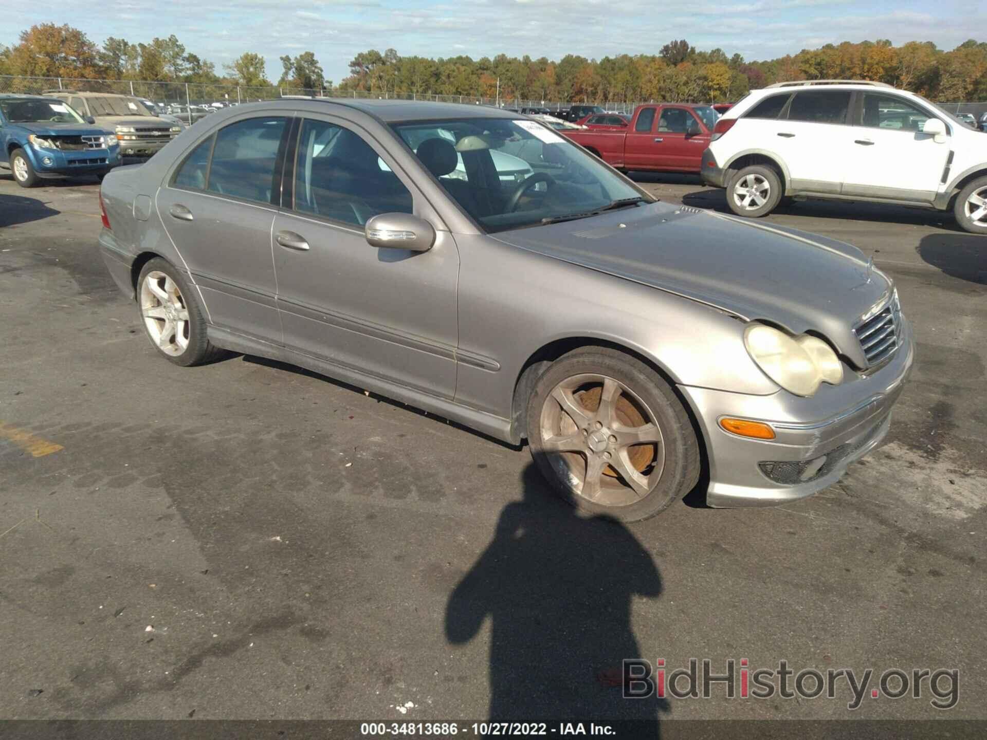 Photo WDBRF52H57F886781 - MERCEDES-BENZ C-CLASS 2007