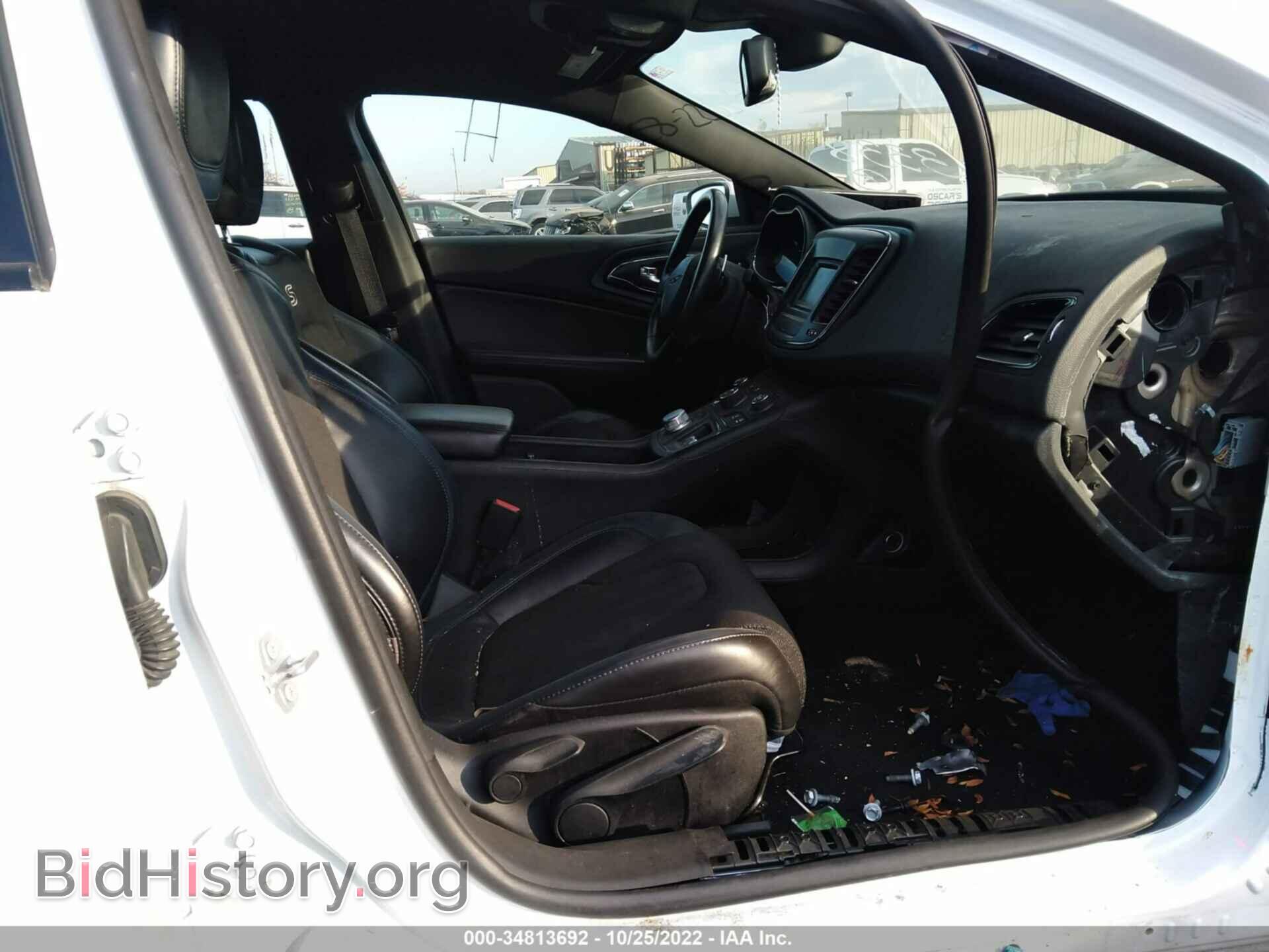 2016 CHRYSLER 200 - VIN: 1C3CCCBB3GN173338 - Photo 5