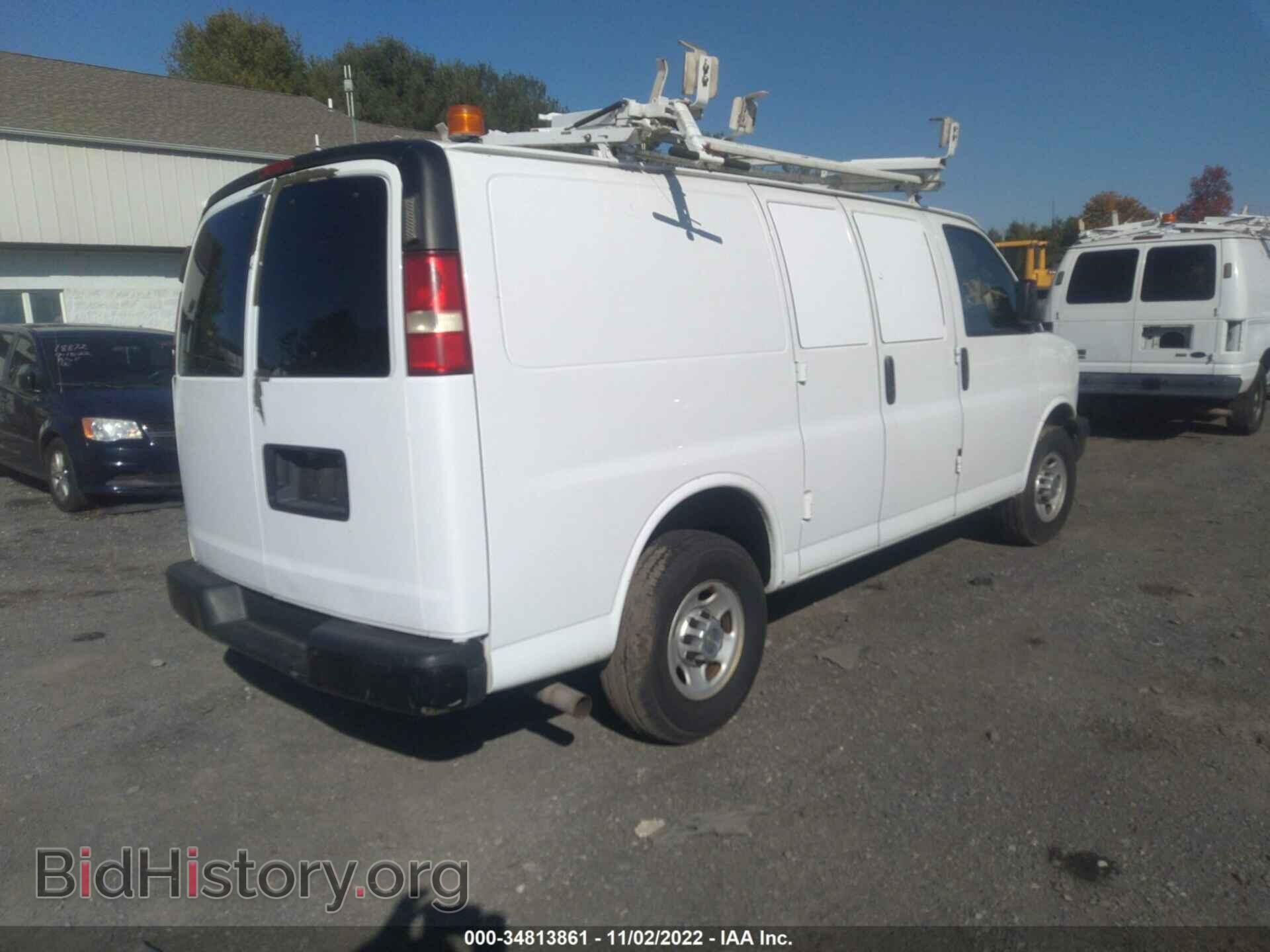 2010 CHEVROLET EXPRESS CARGO VAN - VIN: 1GCZGFBA4A1175696 - Фото 4
