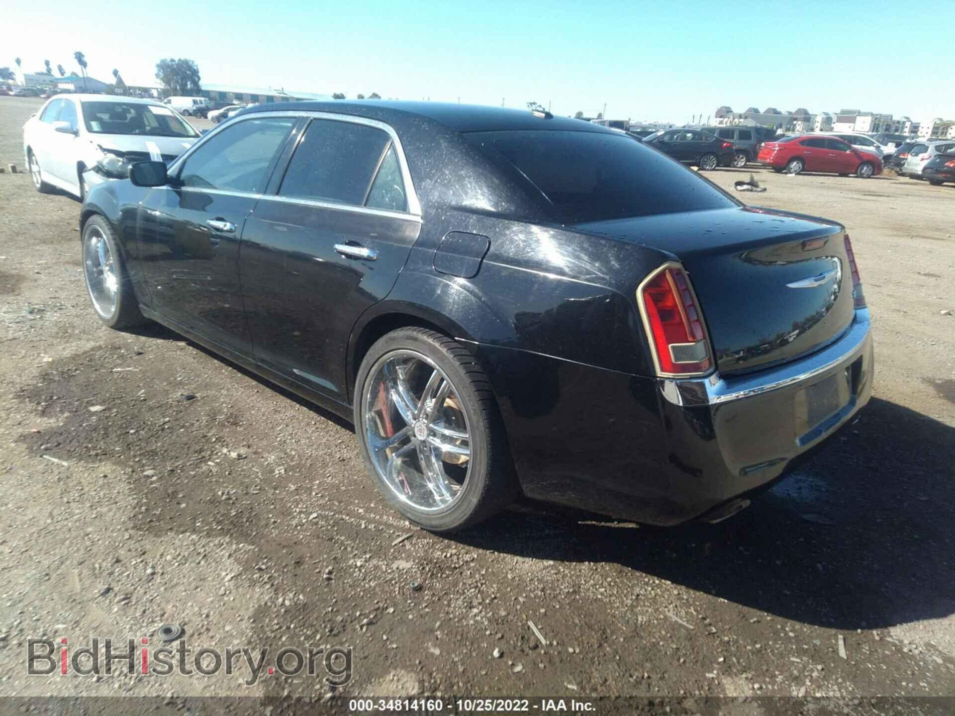 2012 CHRYSLER 300 - VIN: 2C3CCACG7CH216189 - Фото 3