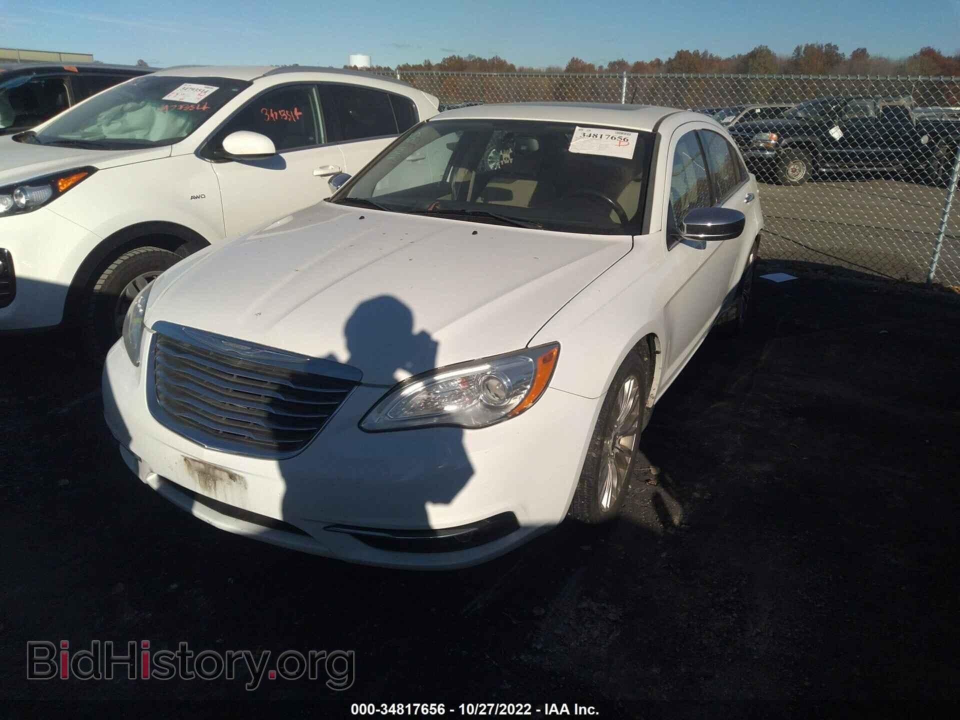 2012 CHRYSLER 200 - VIN: 1C3CCBCB8CN176352 - Фото 2
