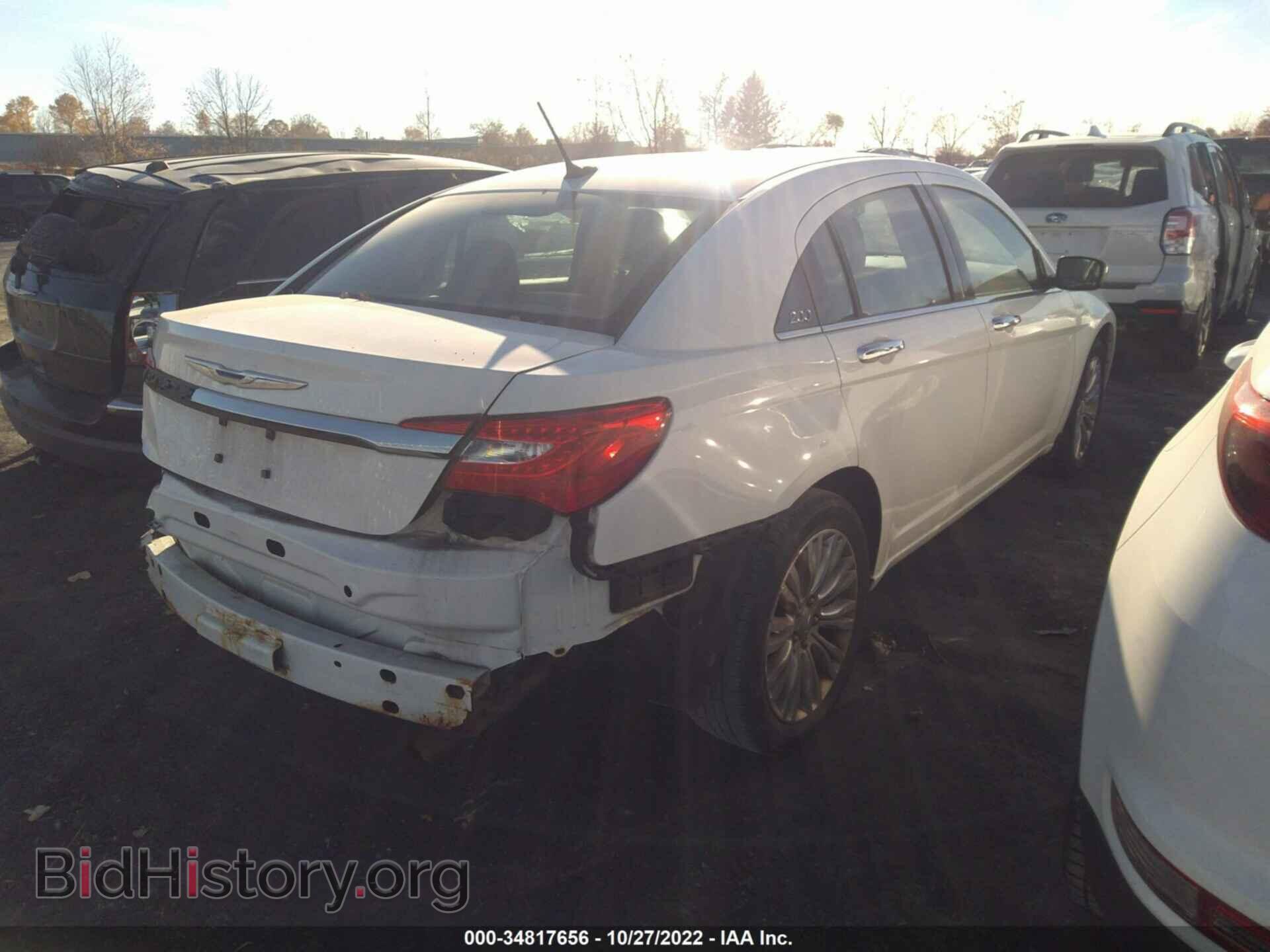 2012 CHRYSLER 200 - VIN: 1C3CCBCB8CN176352 - Фото 4