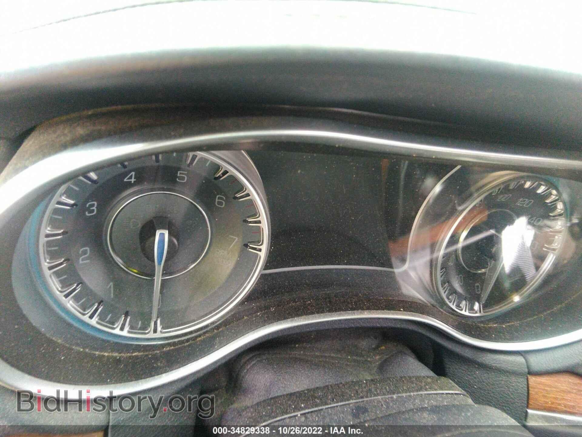 2015 CHRYSLER 300 - VIN: 2C3CCAPT2FH882081 - Фото 7
