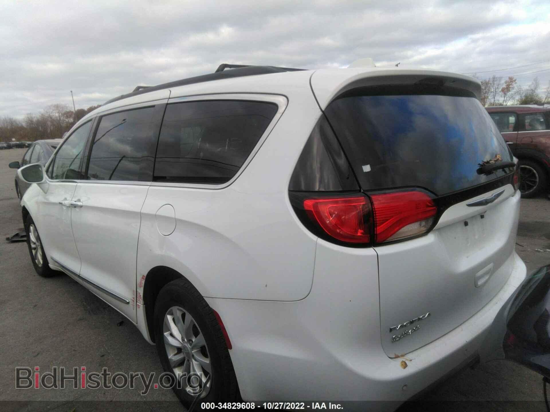 2017 CHRYSLER PACIFICA - VIN: 2C4RC1BGXHR569423 - Photo 3