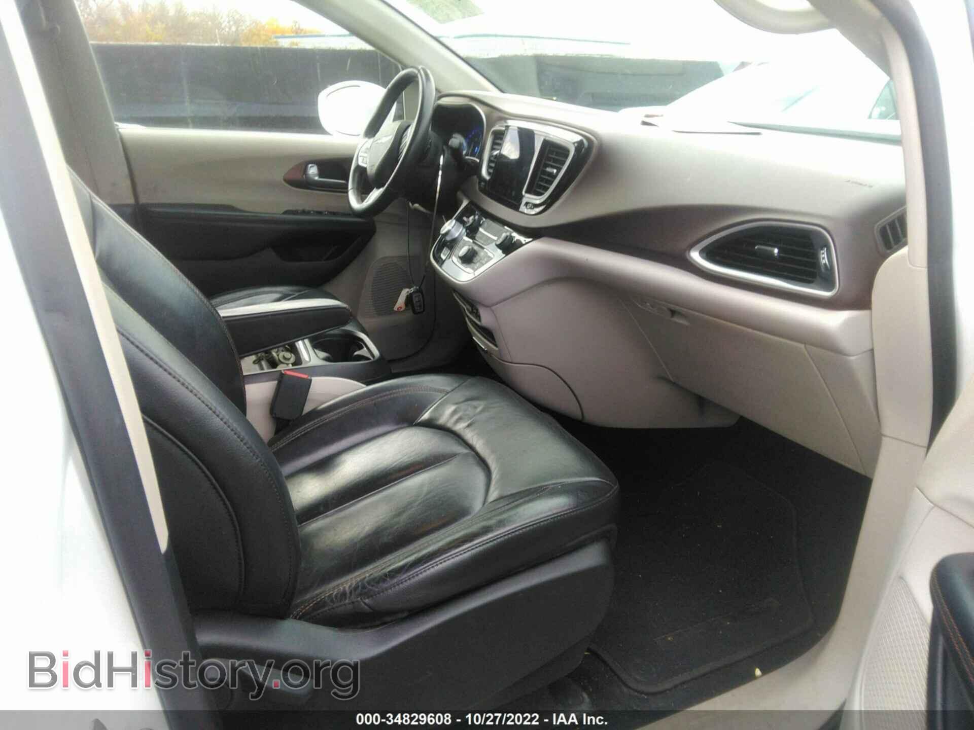 2017 CHRYSLER PACIFICA - VIN: 2C4RC1BGXHR569423 - Photo 5