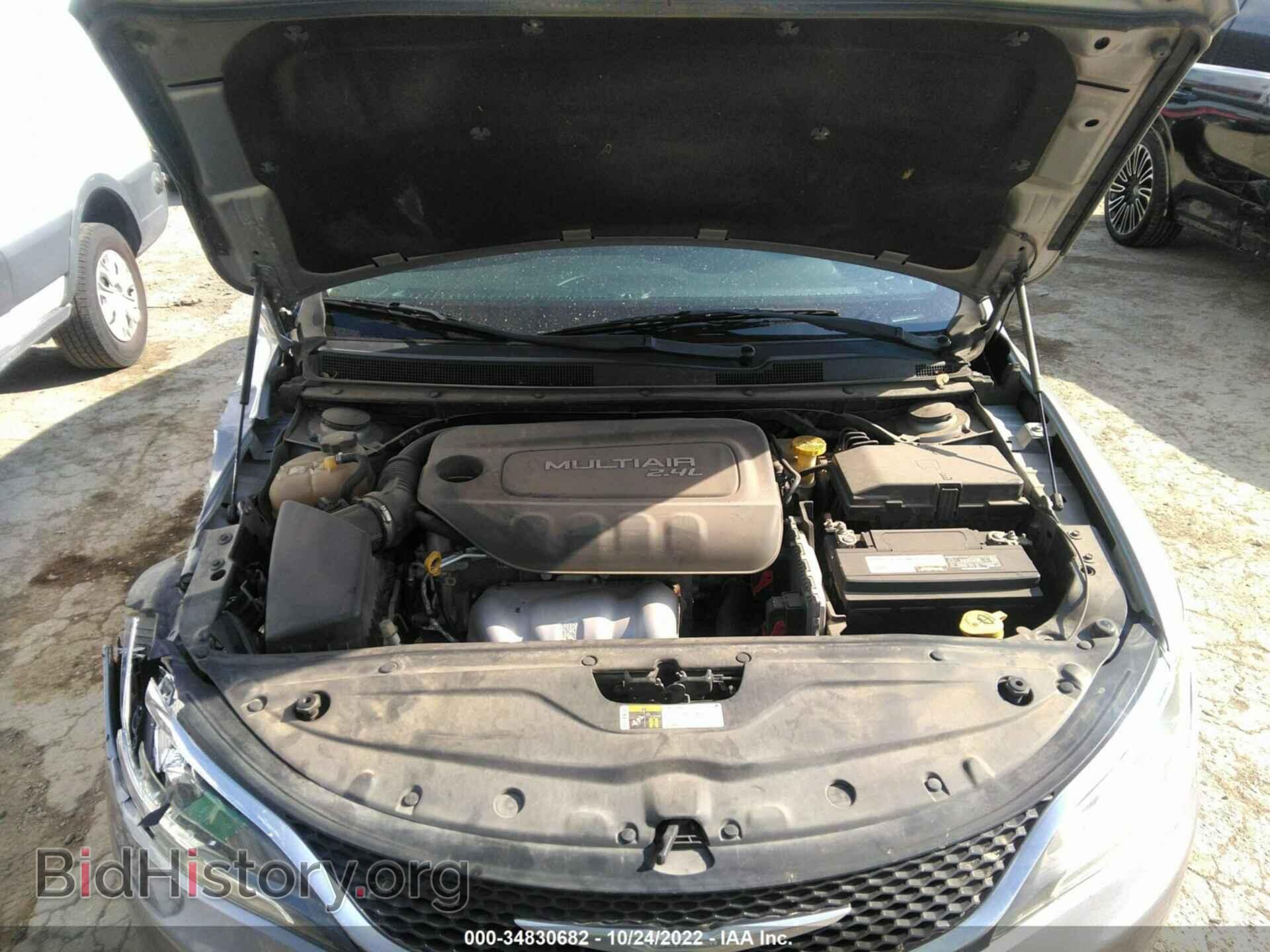 2016 CHRYSLER 200 - VIN: 1C3CCCAB4GN159403 - Photo 10