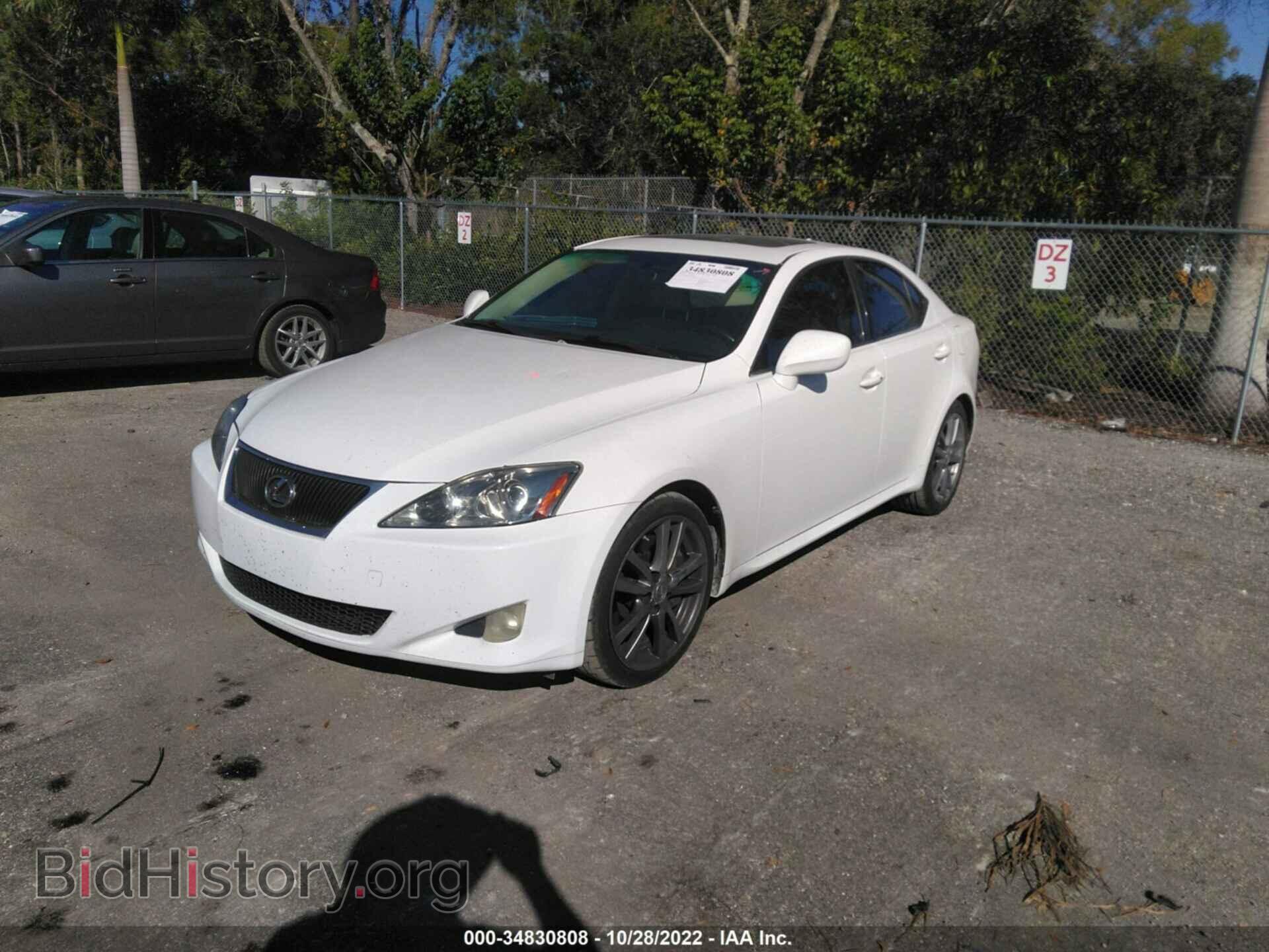 2008 LEXUS IS 350 - VIN: JTHBE262582014134 - Фото 2