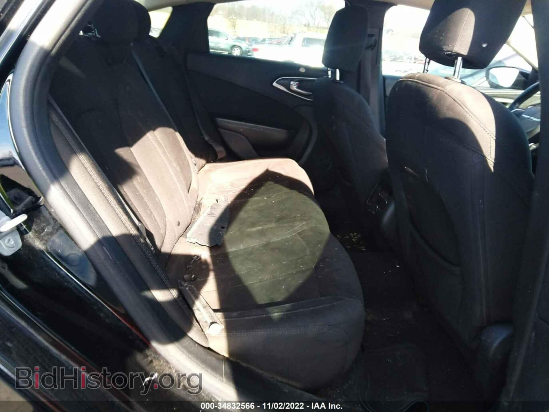 2015 CHRYSLER 200 - VIN: 1C3CCCAB5FN588628 - Фото 8