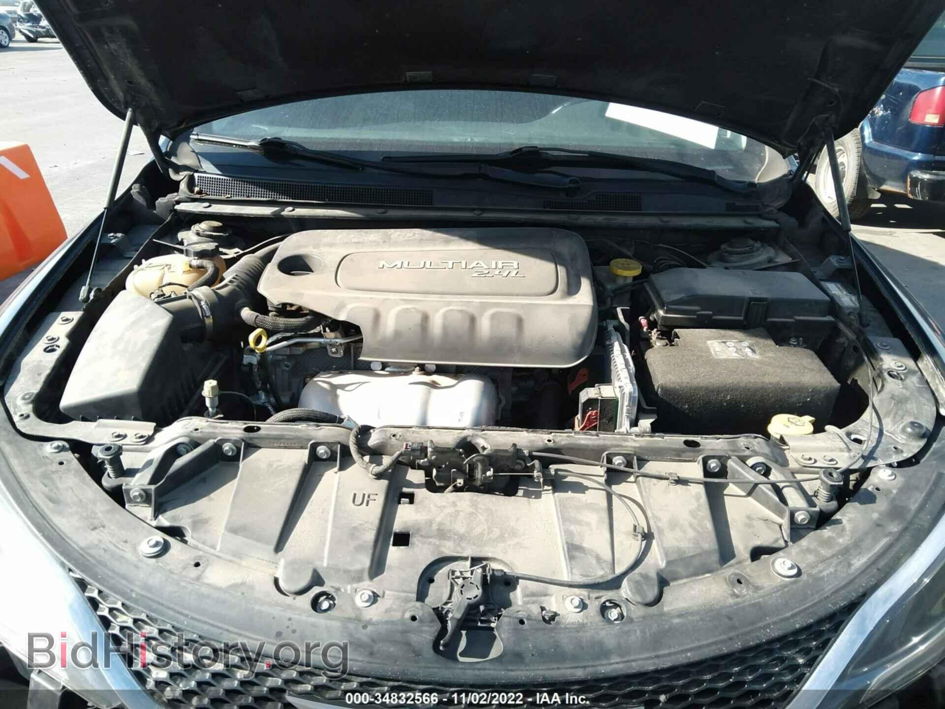 2015 CHRYSLER 200 - VIN: 1C3CCCAB5FN588628 - Фото 10