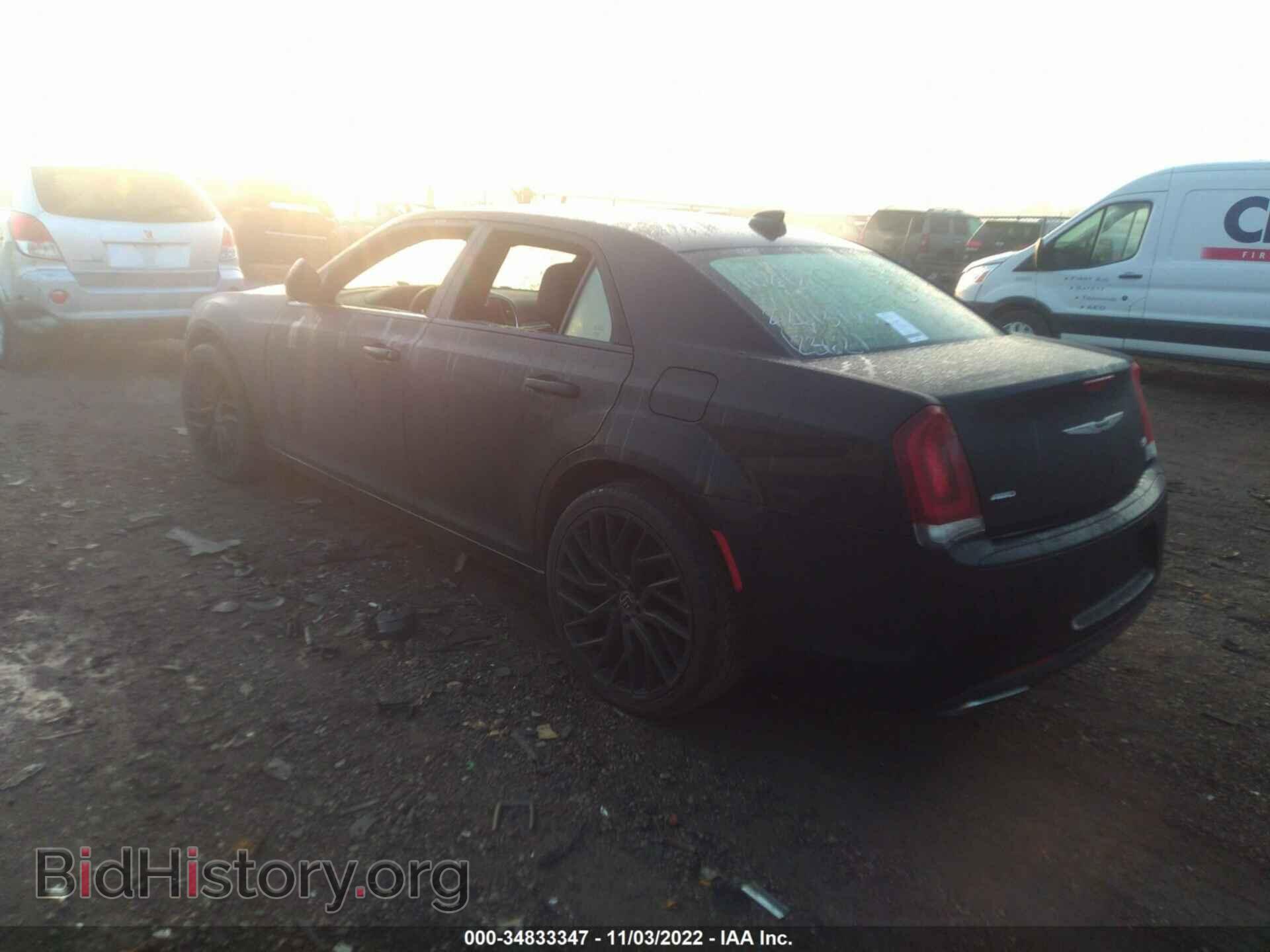 2017 CHRYSLER 300 - VIN: 2C3CCAGG5HH512362 - Фото 3