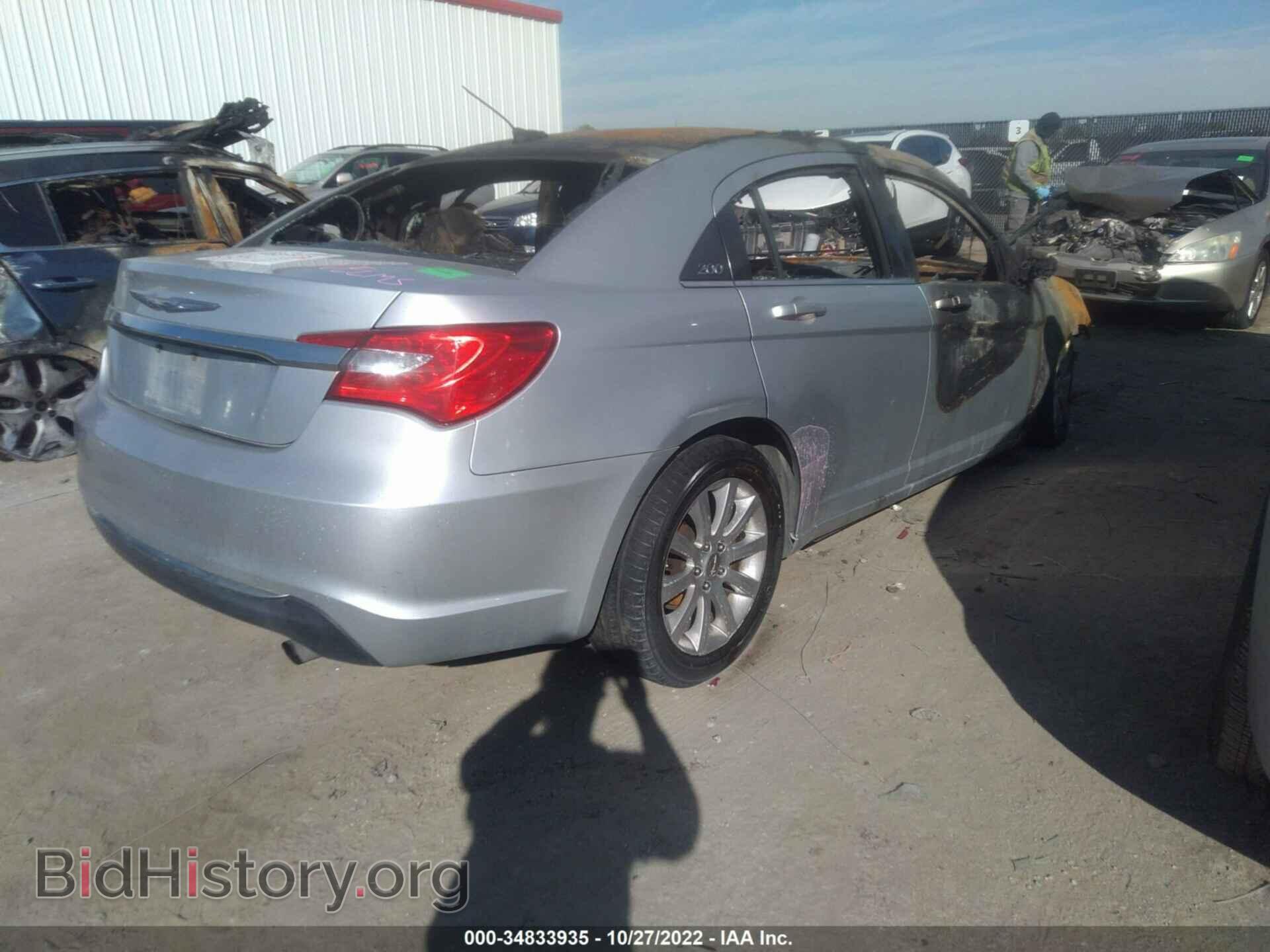 2011 CHRYSLER 200 - VIN: 1C3BC1FB5BN623624 - Фото 4