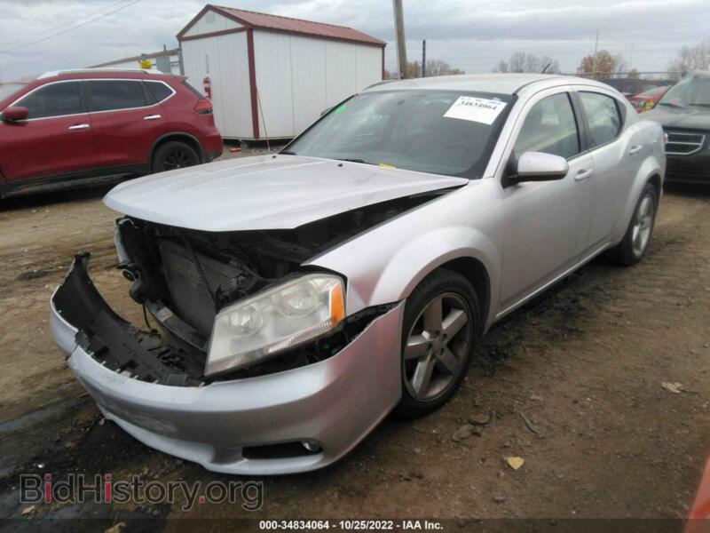 2011 Dodge AVENGER (VIN 1B3BD2FG2BN620613) — photo 2 of 11