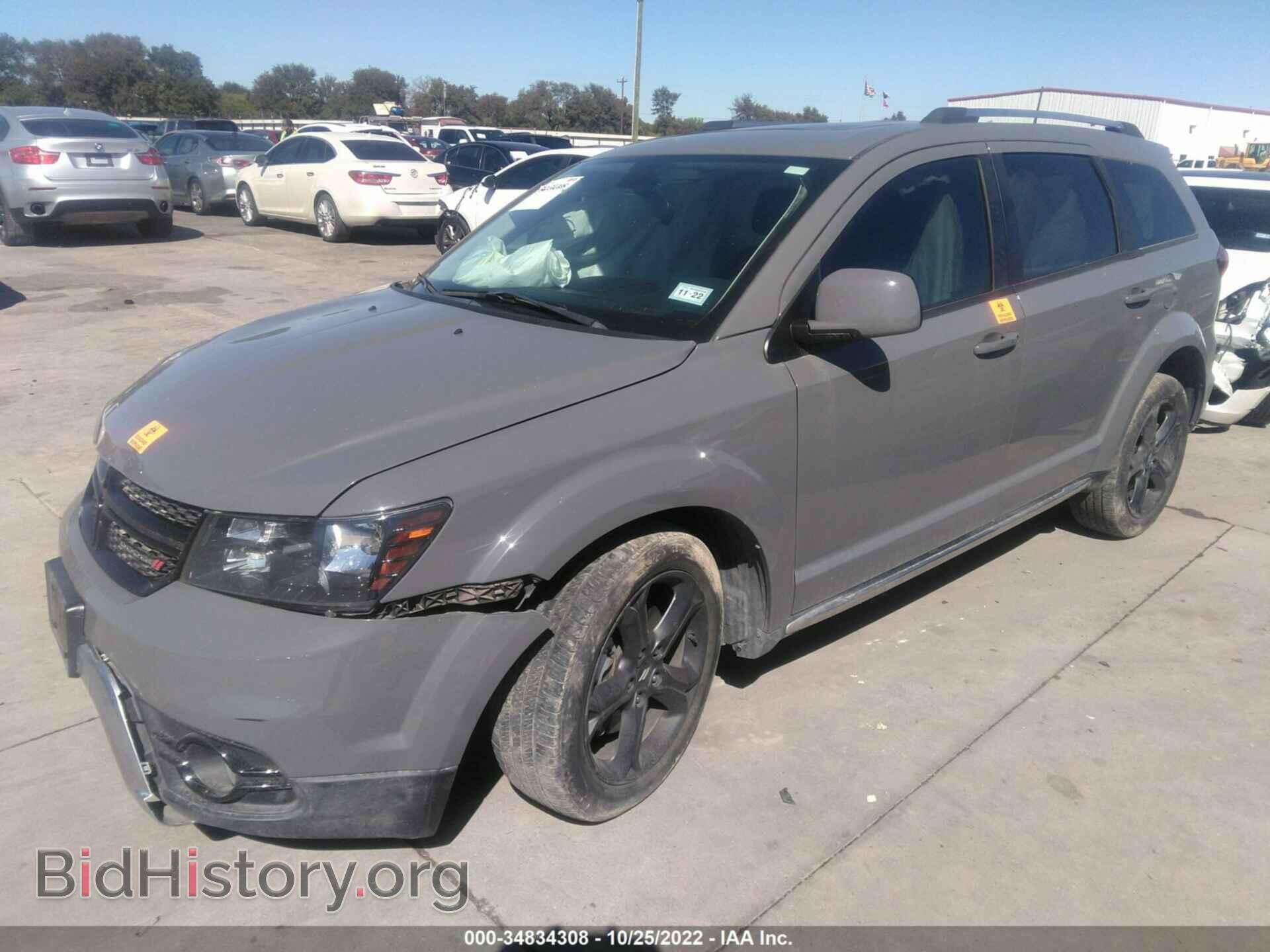 2020 DODGE JOURNEY - VIN: 3C4PDCGB8LT213300 - Фото 2