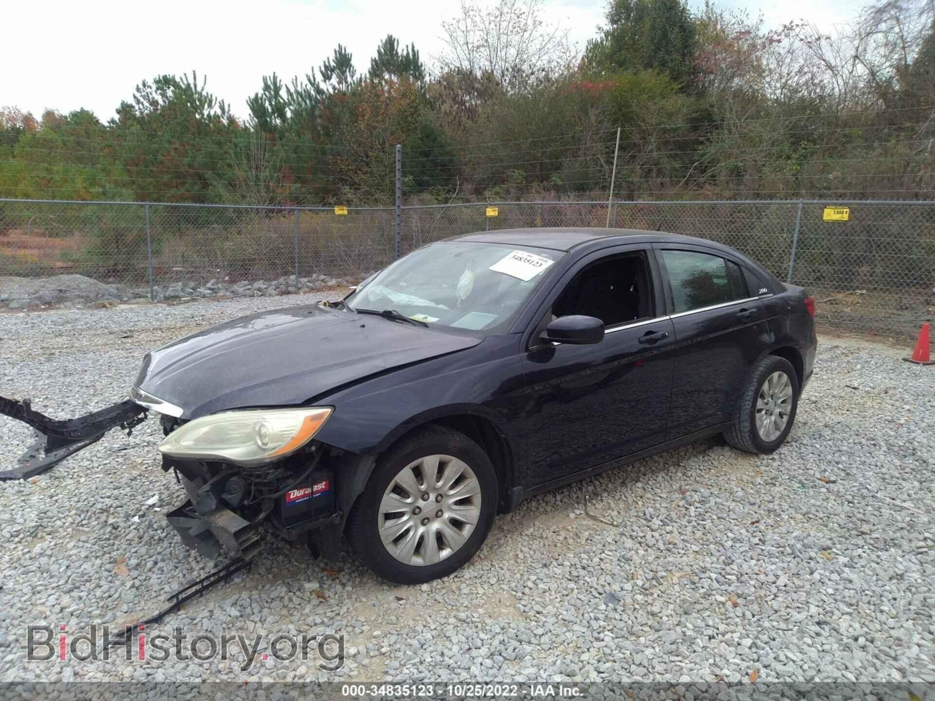 2011 CHRYSLER 200 - VIN: 1C3BC4FBXBN522547 - Фото 2