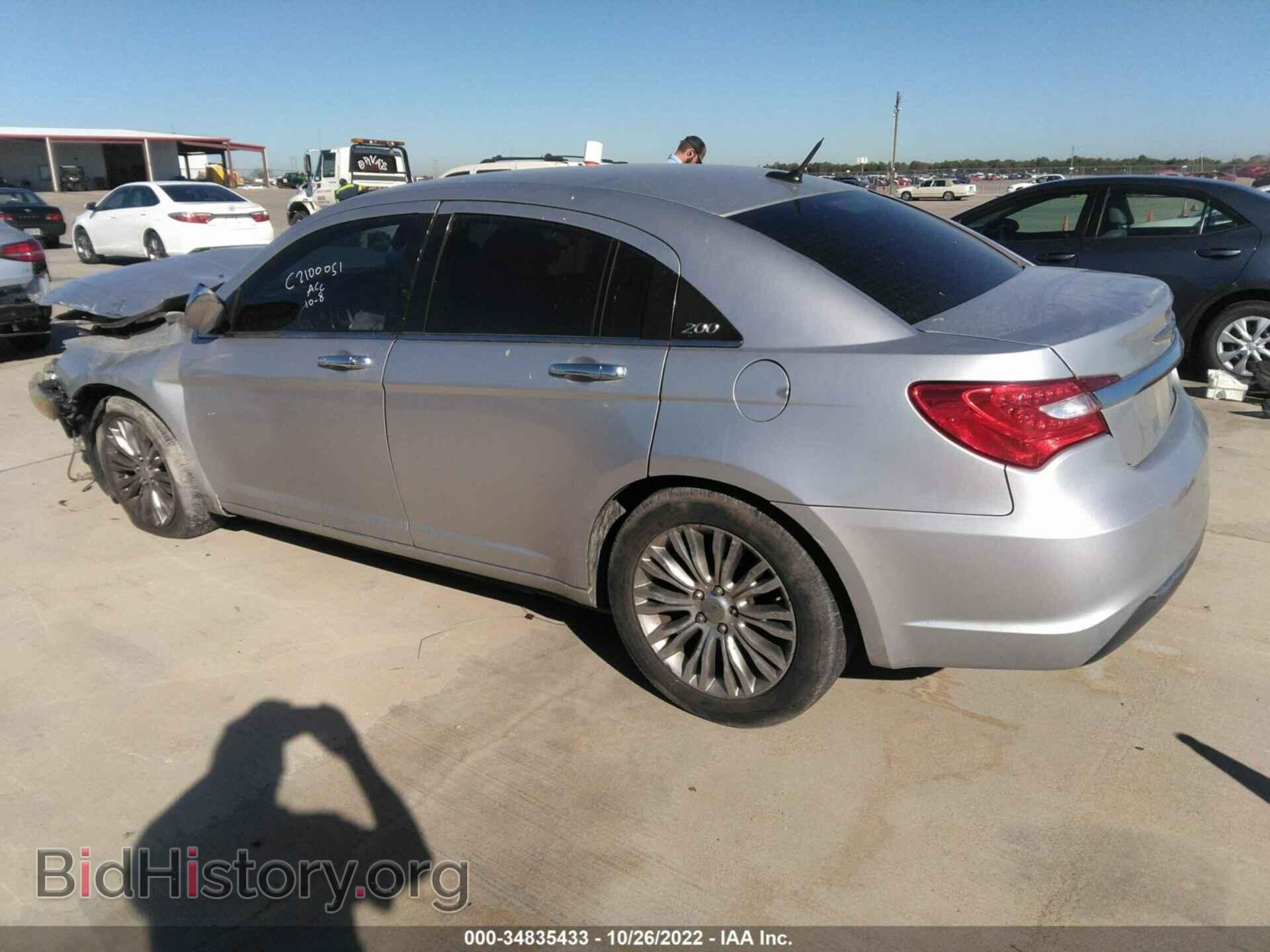 2011 CHRYSLER 200 - VIN: 1C3BC2FB9BN522057 - Photo 3