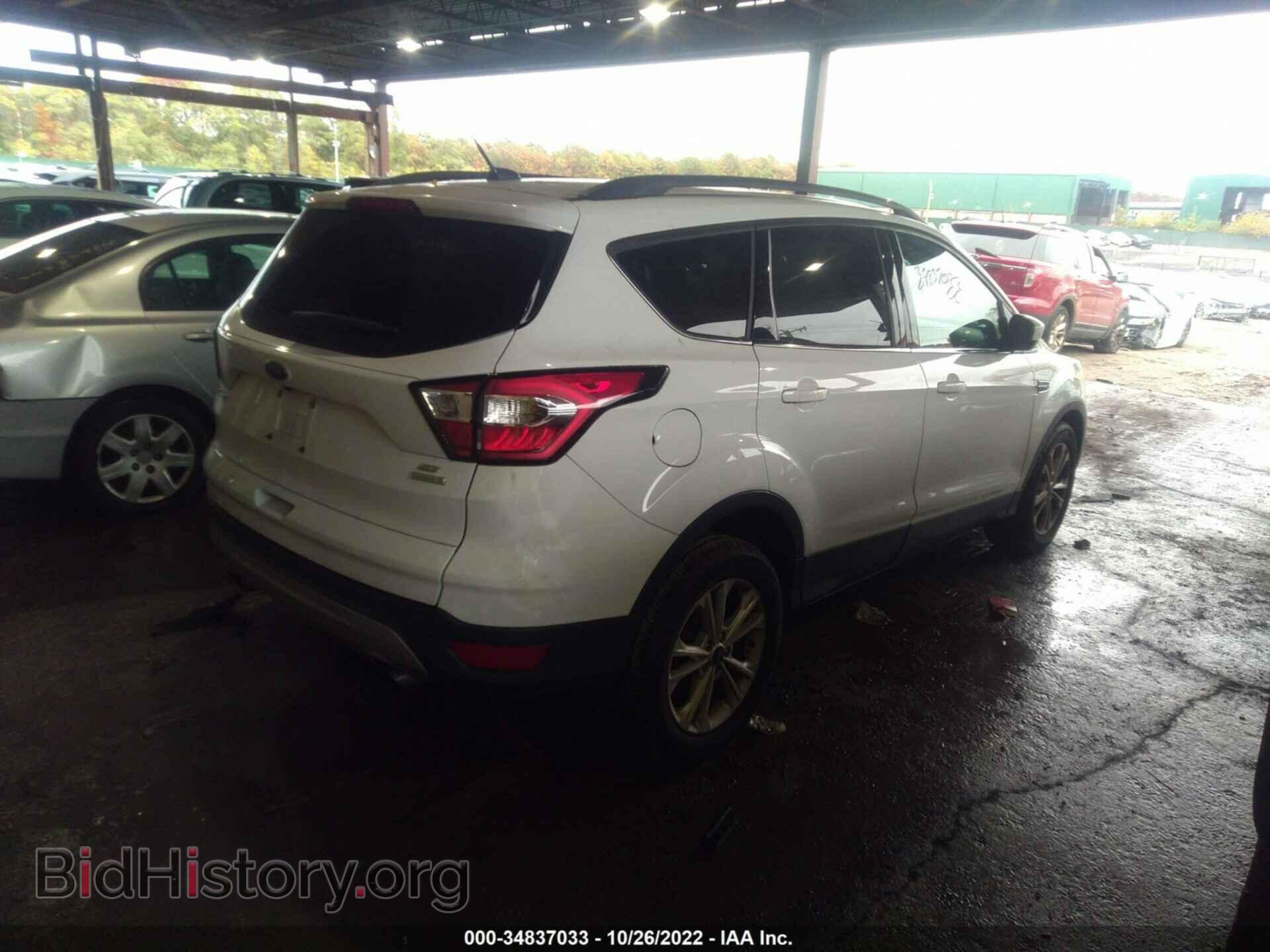 2017 FORD ESCAPE - VIN: 1FMCU0GD5HUD94752 - Фото 4