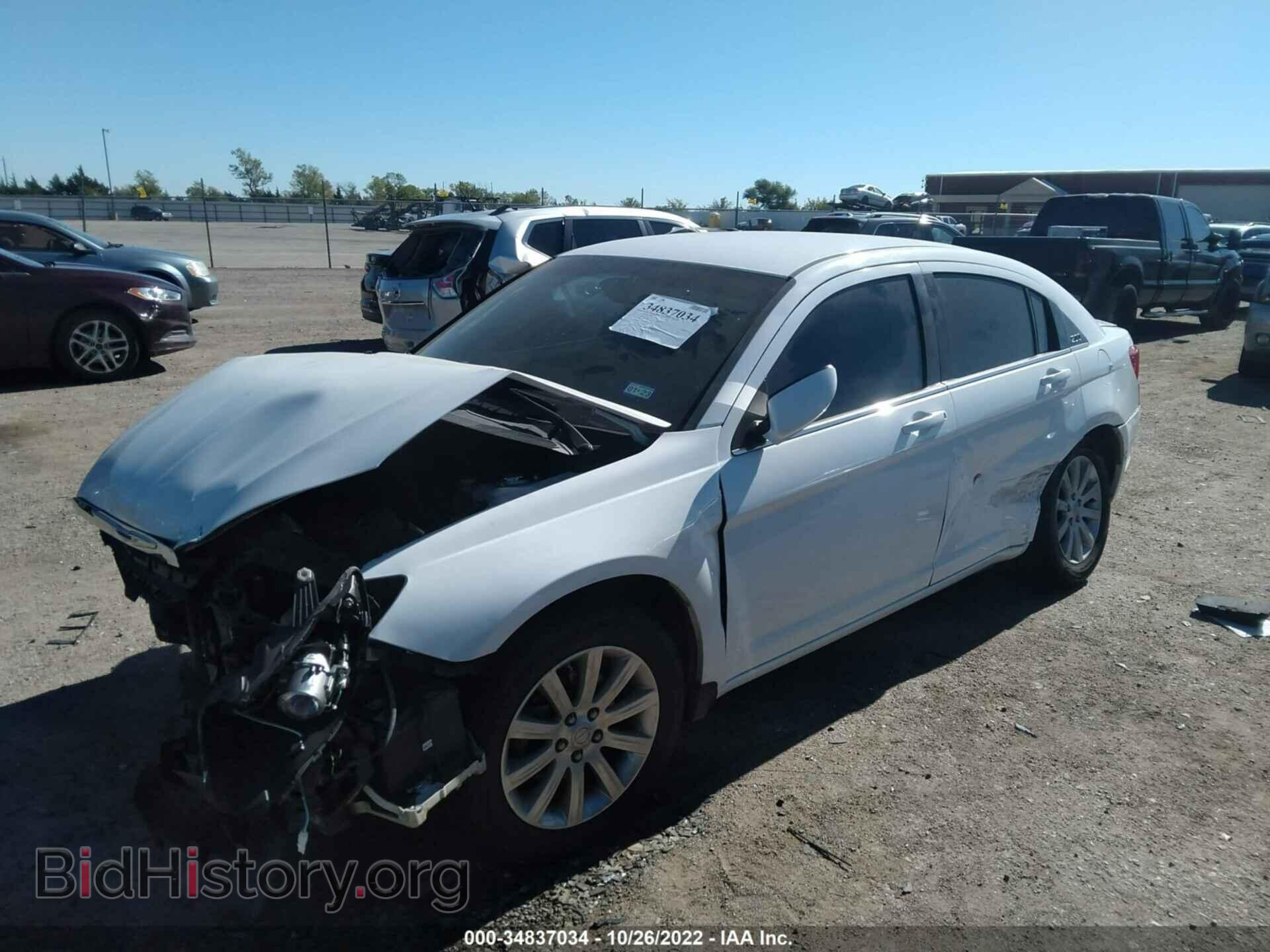 2013 CHRYSLER 200 - VIN: 1C3CCBBB1DN674797 - Фото 2