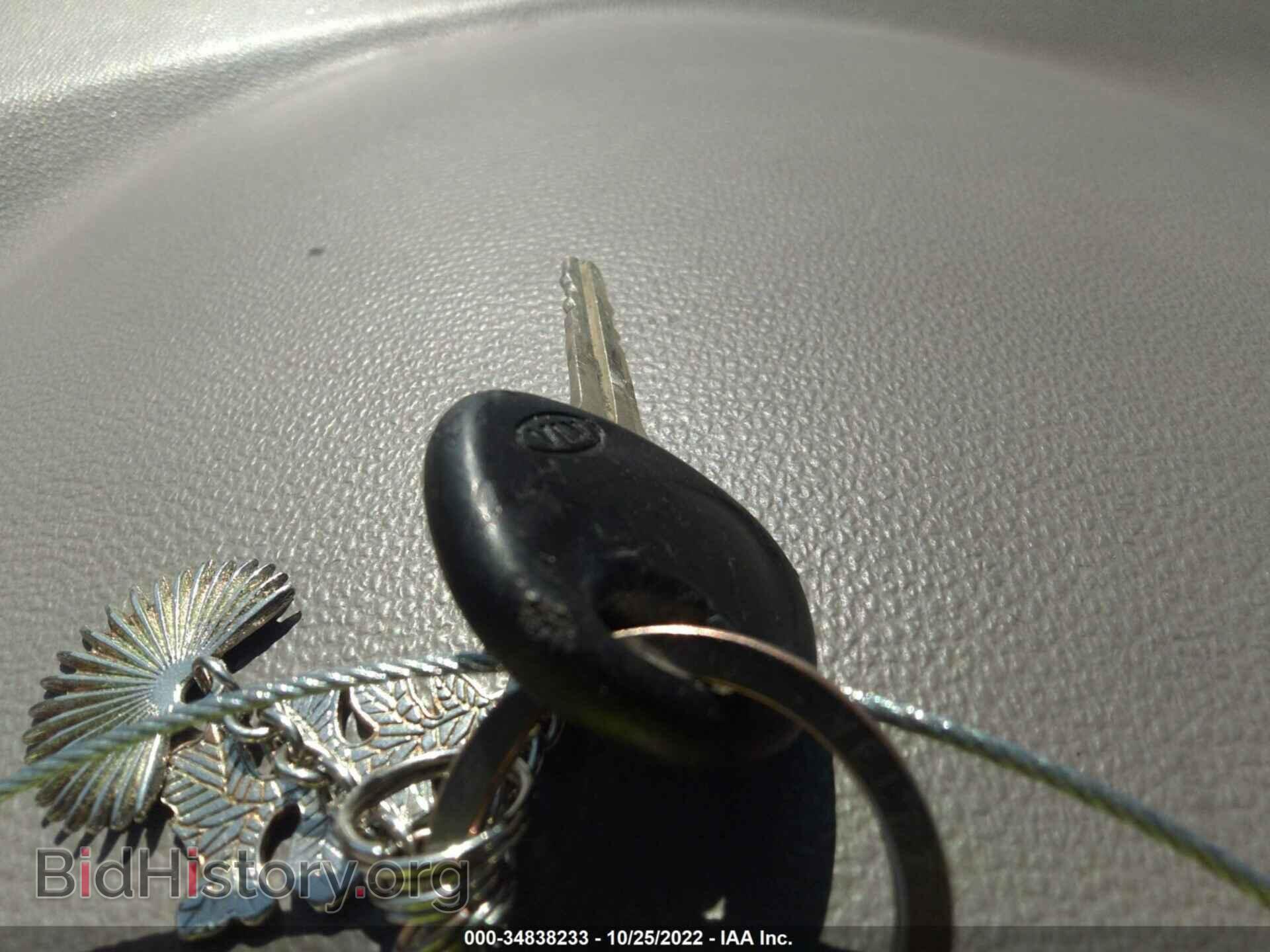 2008 KIA OPTIMA - VIN: KNAGE123785200513 - Photo 11