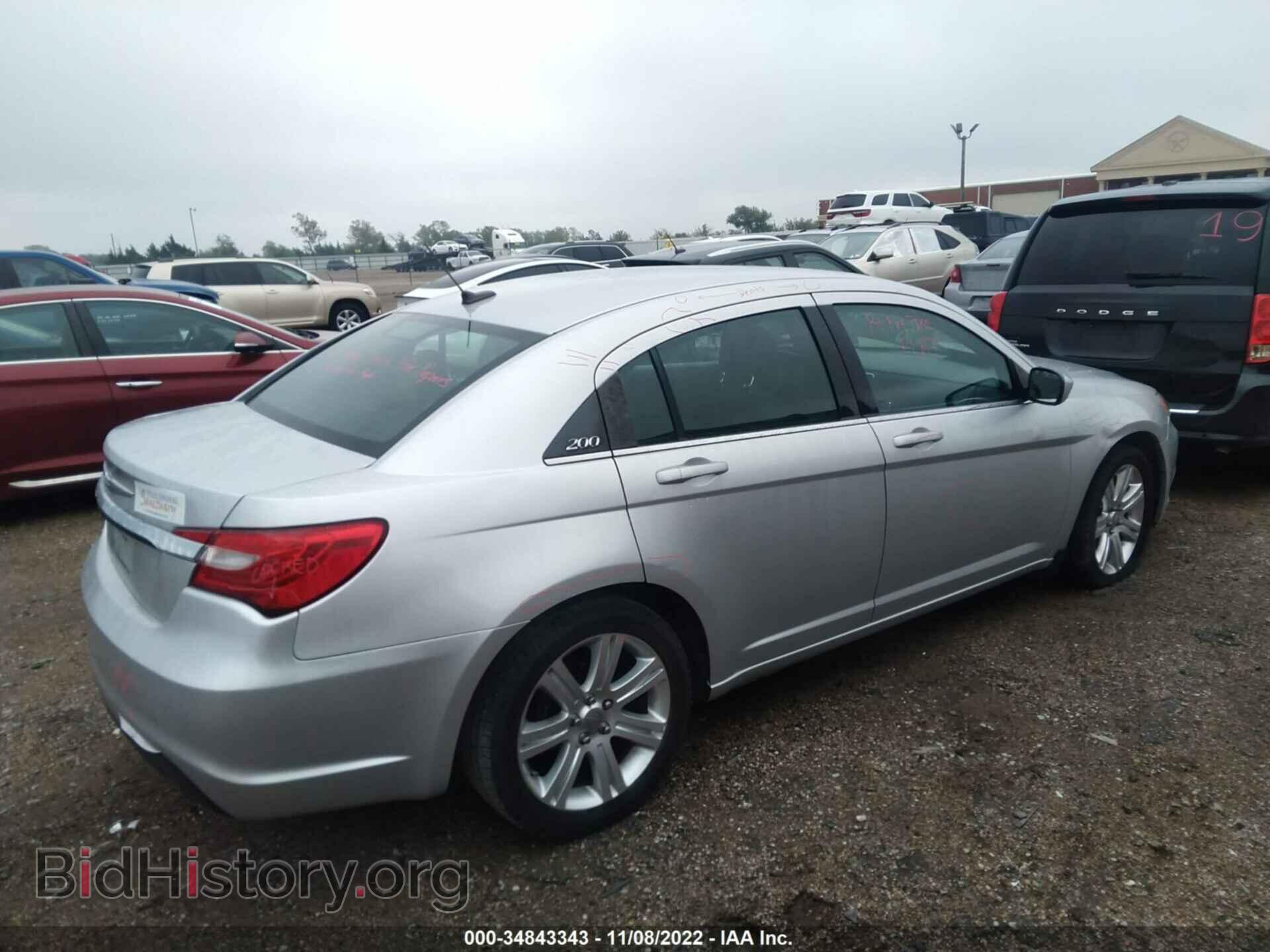 2012 CHRYSLER 200 - VIN: 1C3CCBAB2CN167004 - Фото 4