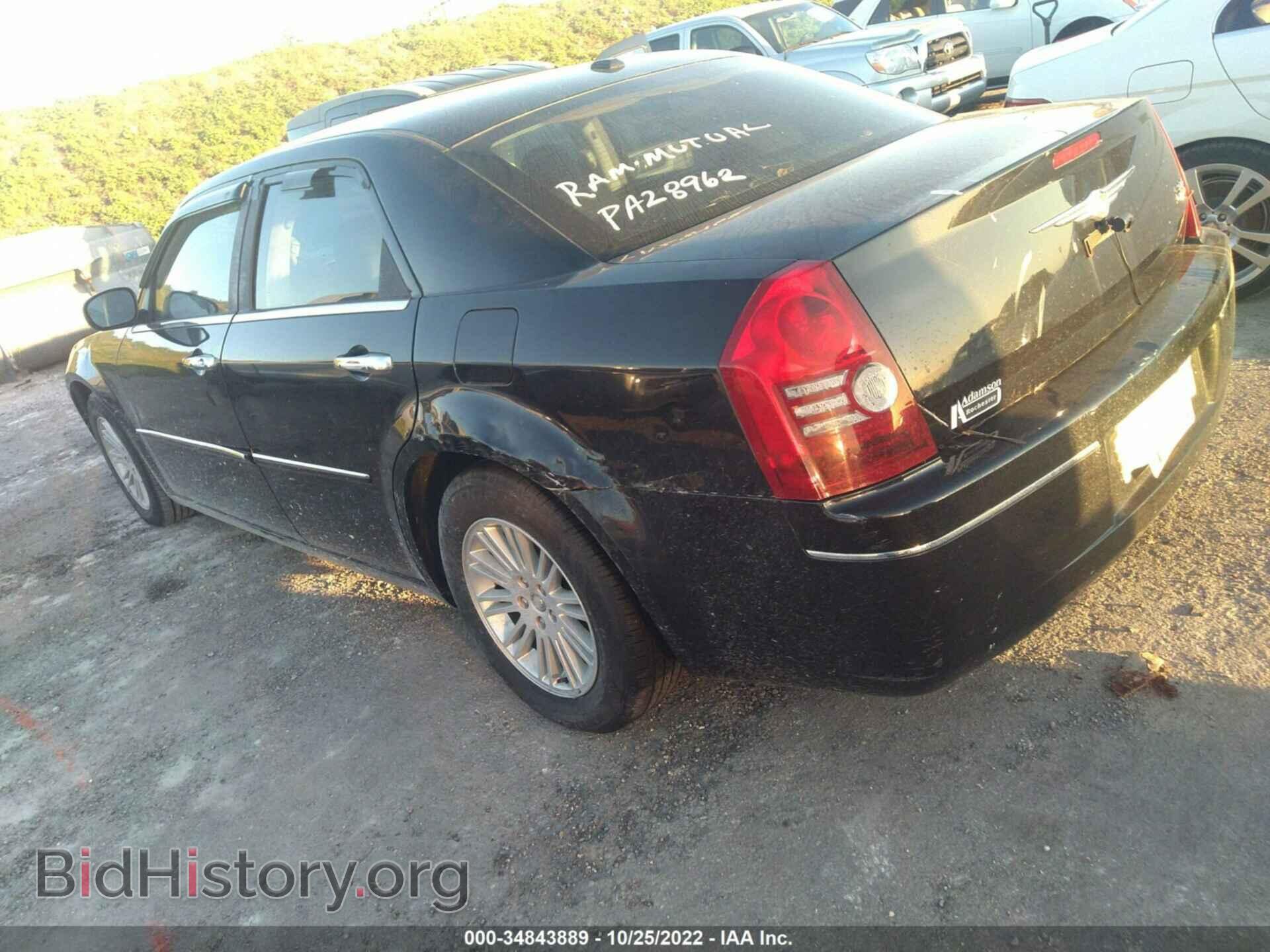 2010 CHRYSLER 300 - VIN: 2C3CA5CV8AH182773 - Фото 3