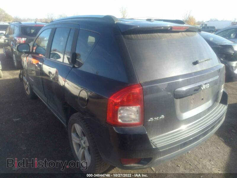 2011 Jeep COMPASS (VIN 1J4NF1FB7BD207137) — photo 3 of 10