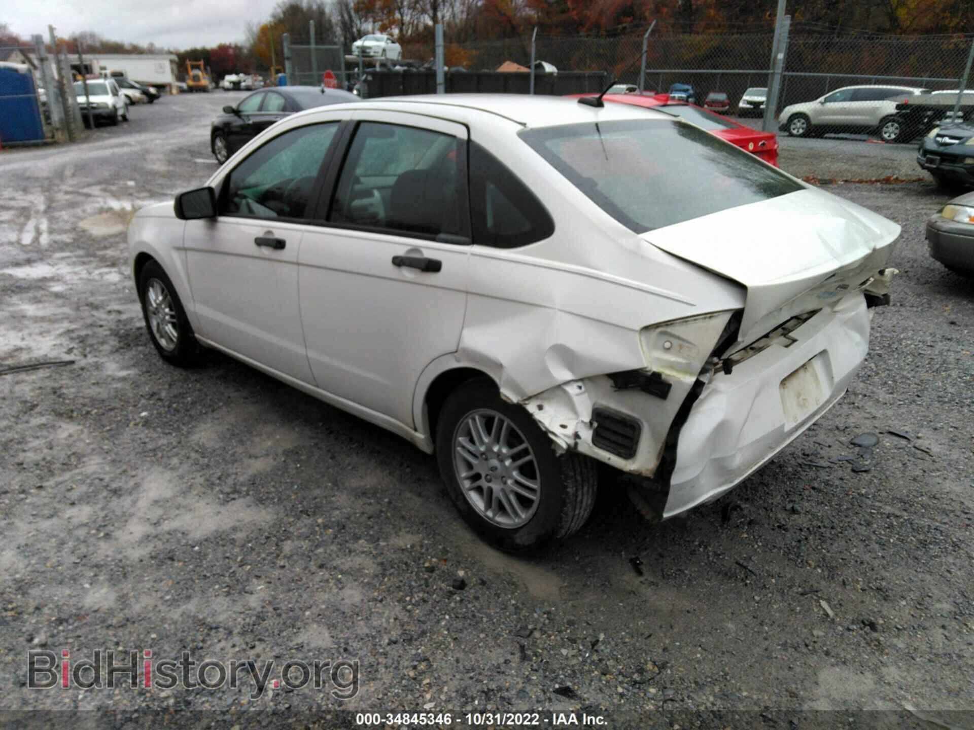 2009 FORD FOCUS - VIN: 1FAHP35N09W106372 - Фото 3