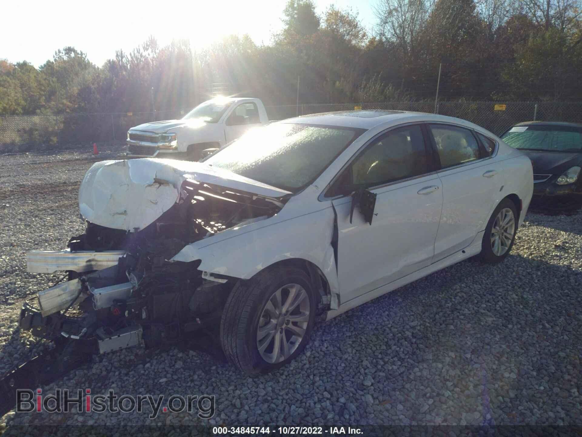 2015 CHRYSLER 200 - VIN: 1C3CCCAB3FN533157 - Фото 2
