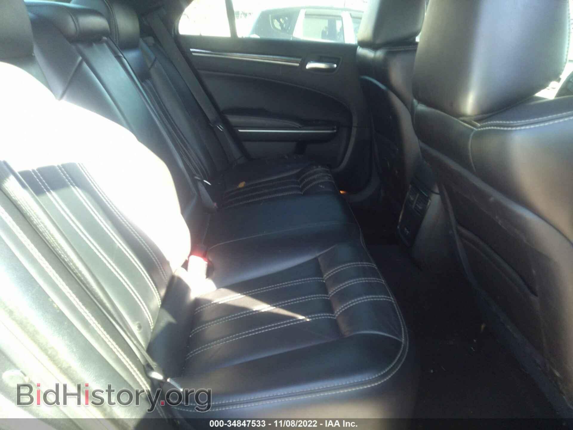 2019 CHRYSLER 300 - VIN: 2C3CCABG3KH601202 - Фото 8