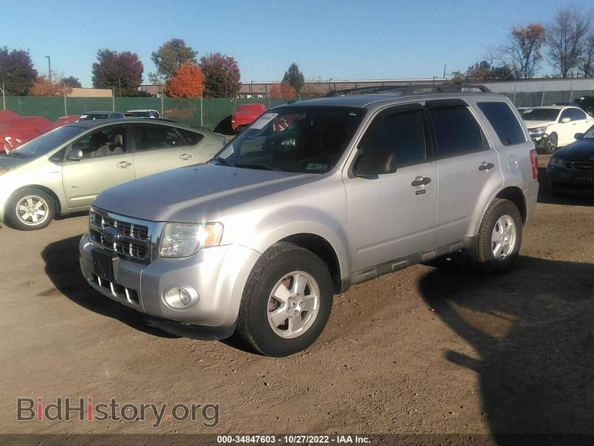 2011 FORD ESCAPE - VIN: 1FMCU9D78BKC11480 - Фото 2