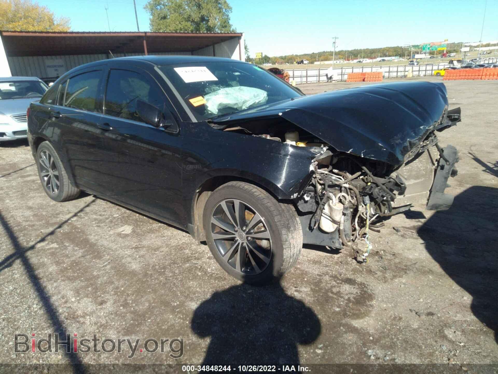 Photo 1C3CCBBBXDN595483 - CHRYSLER 200 2013