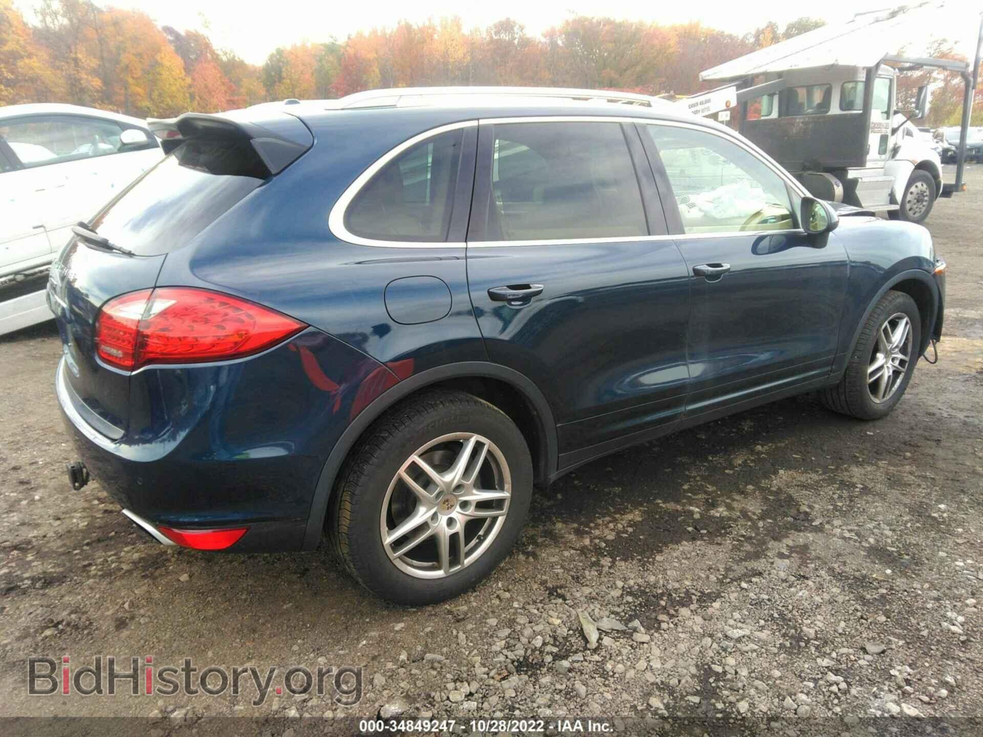 2013 PORSCHE CAYENNE - VIN: WP1AA2A22DLA06155 - Photo 4