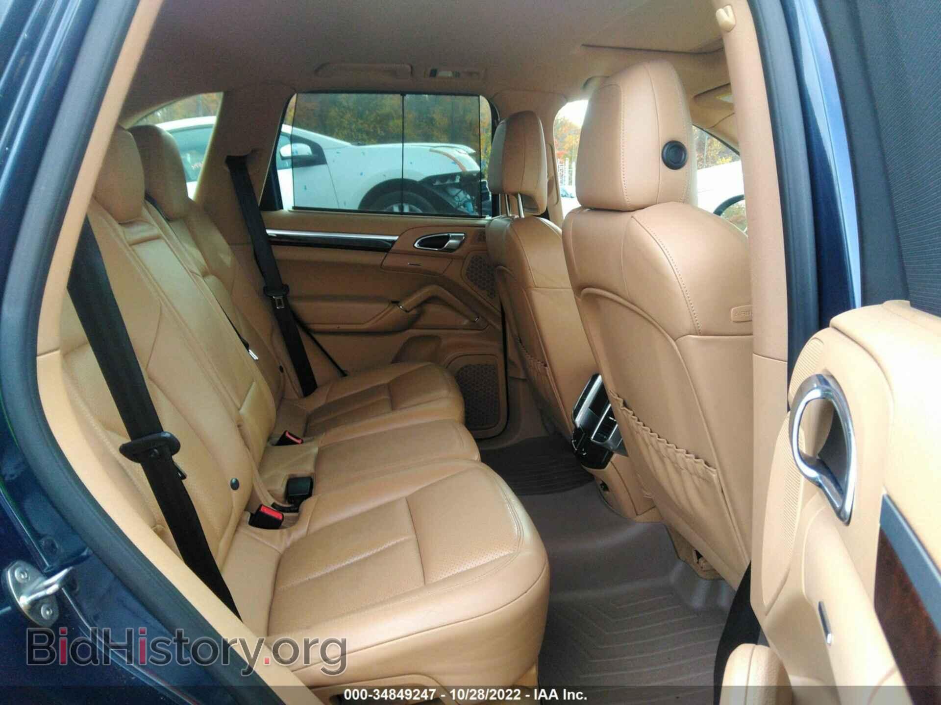 2013 PORSCHE CAYENNE - VIN: WP1AA2A22DLA06155 - Photo 8