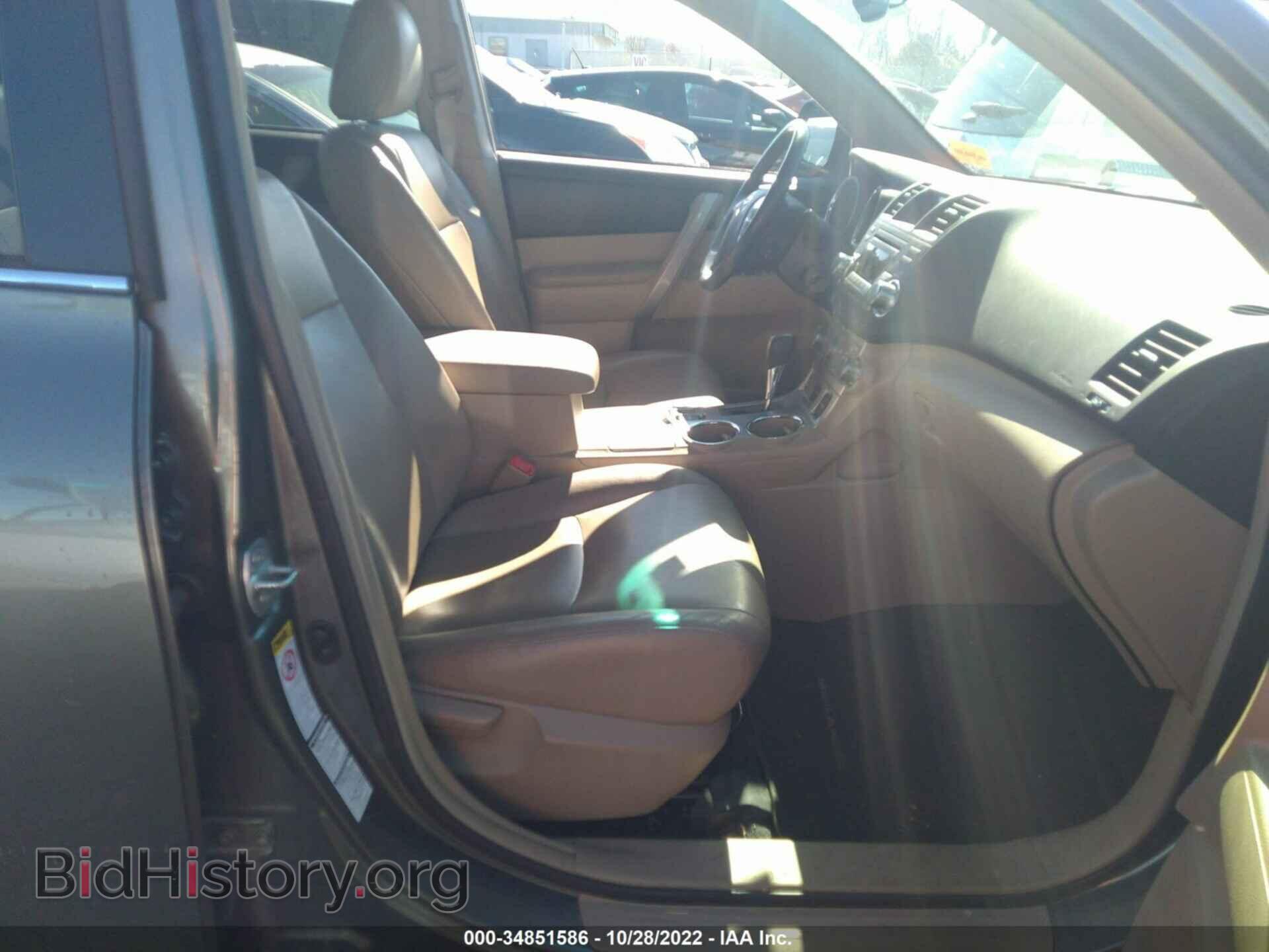2011 TOYOTA HIGHLANDER - VIN: 5TDBK3EHXBS047636 - Фото 5