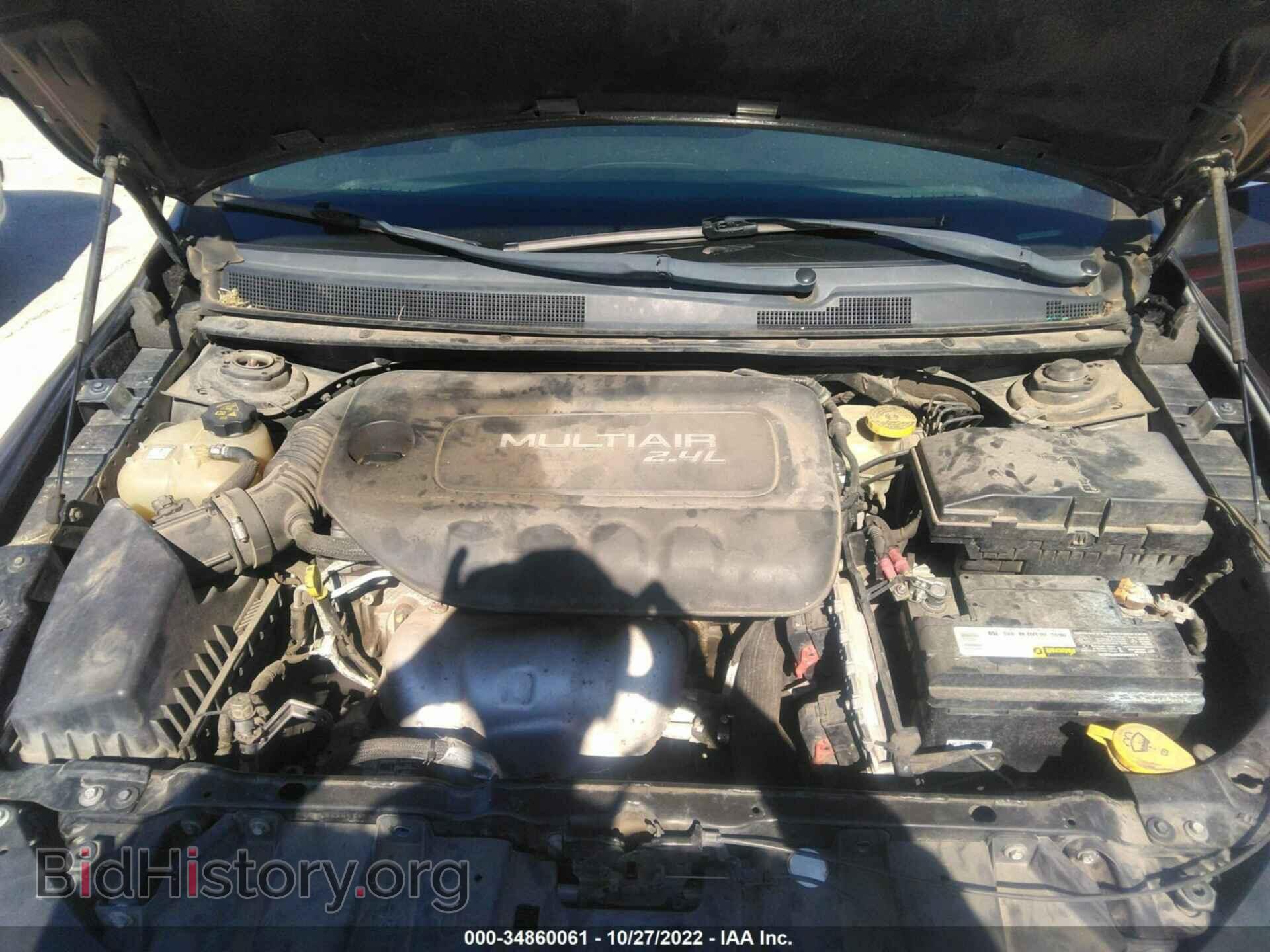 2015 CHRYSLER 200 - VIN: 1C3CCCAB3FN566773 - Фото 10
