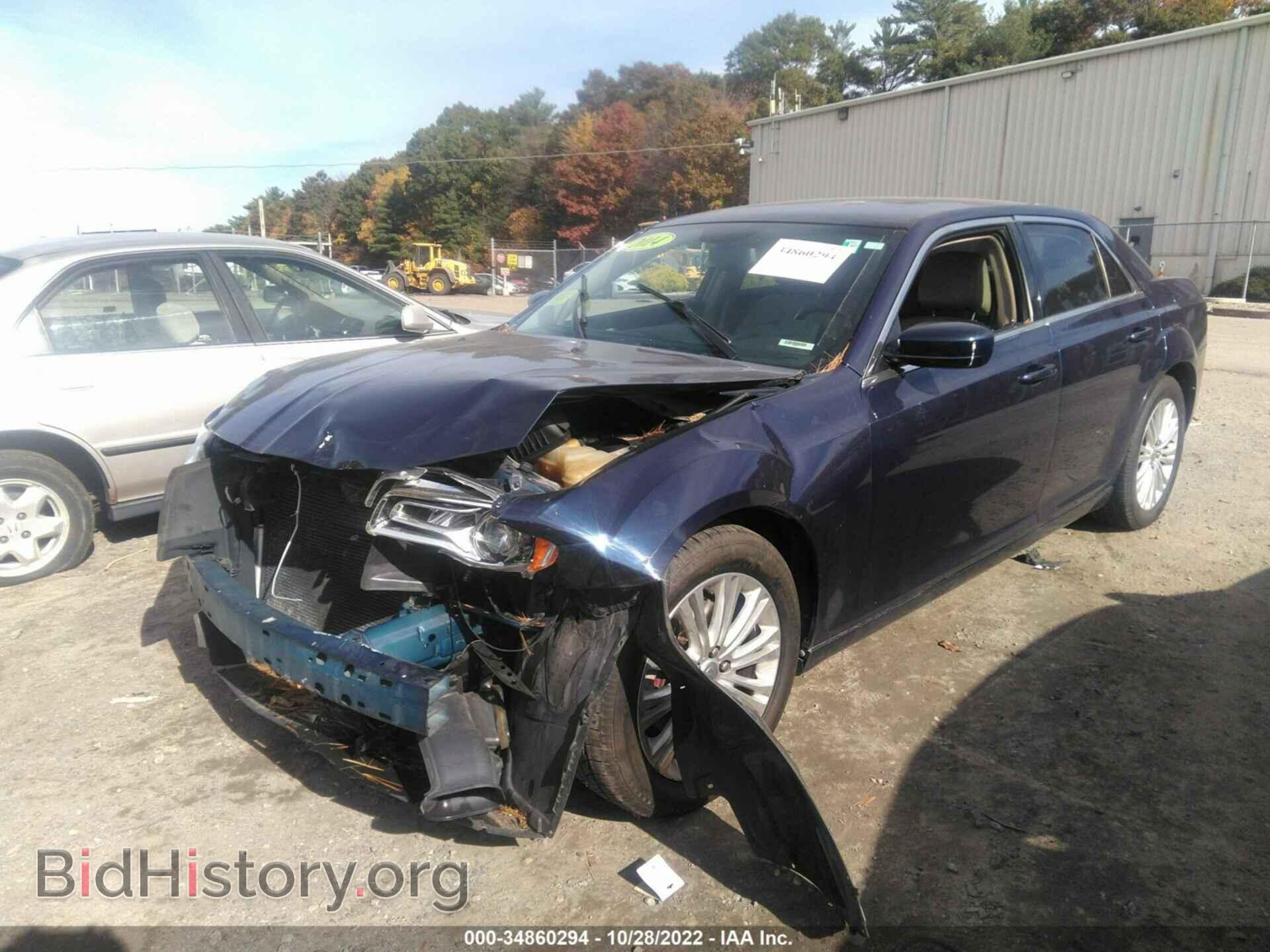 2014 CHRYSLER 300 - VIN: 2C3CCARG1EH120732 - Фото 2