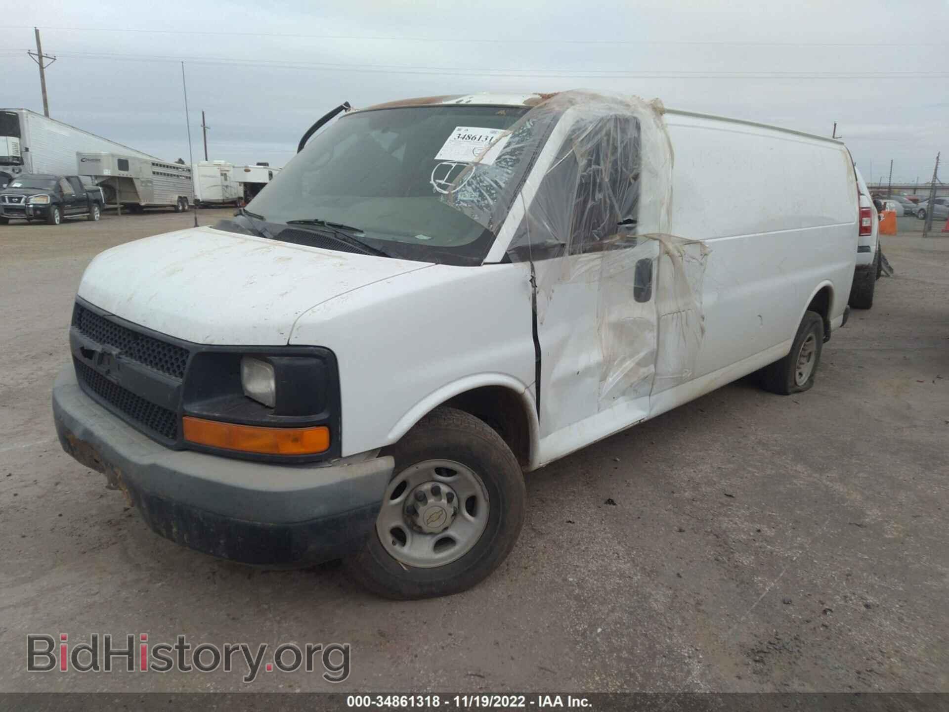 2009 CHEVROLET EXPRESS CARGO VAN - VIN: 1GCHG39C991160561 - Photo 2