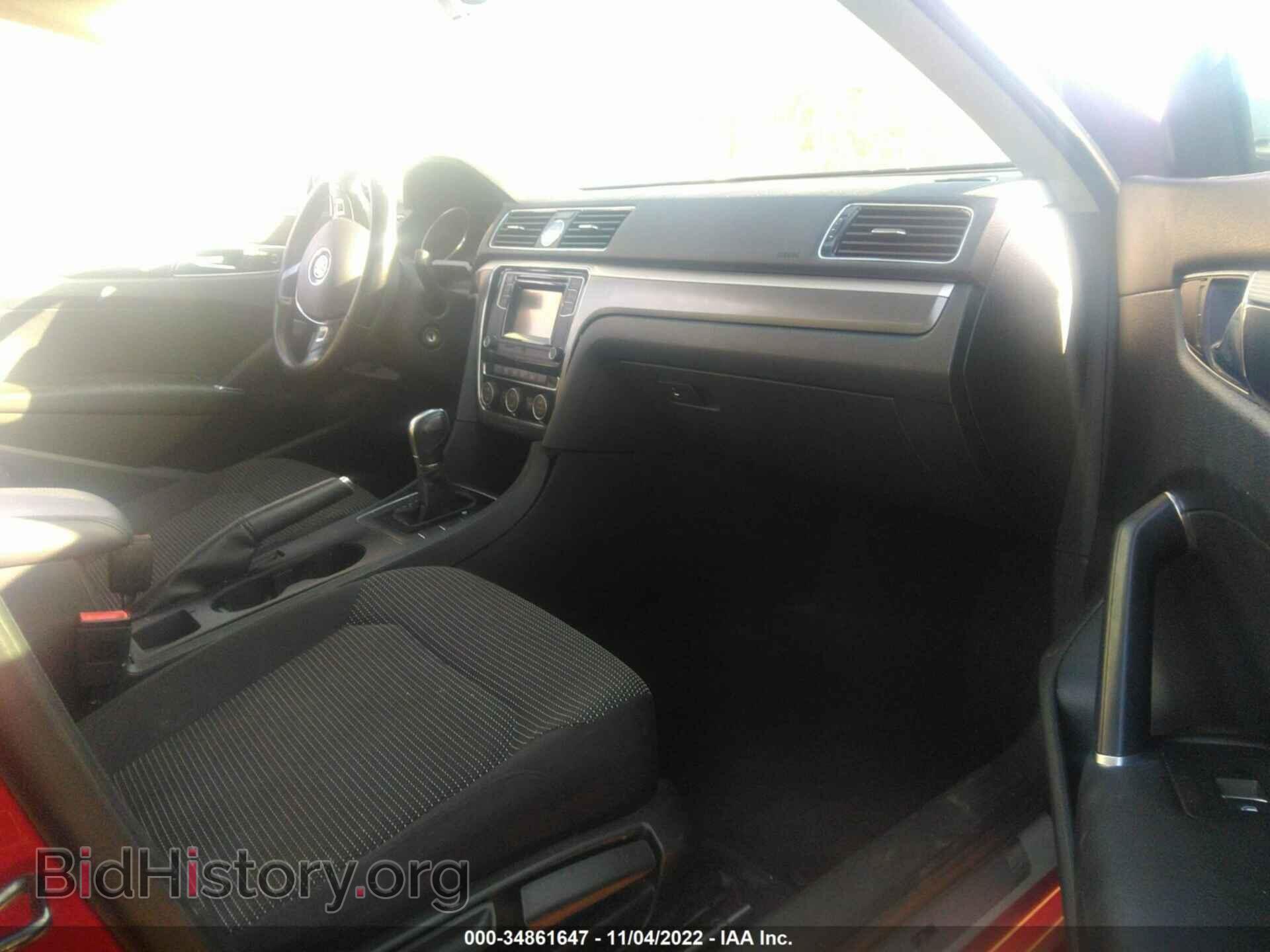 2016 VOLKSWAGEN PASSAT - VIN: 1VWAT7A35GC065414 - Фото 5