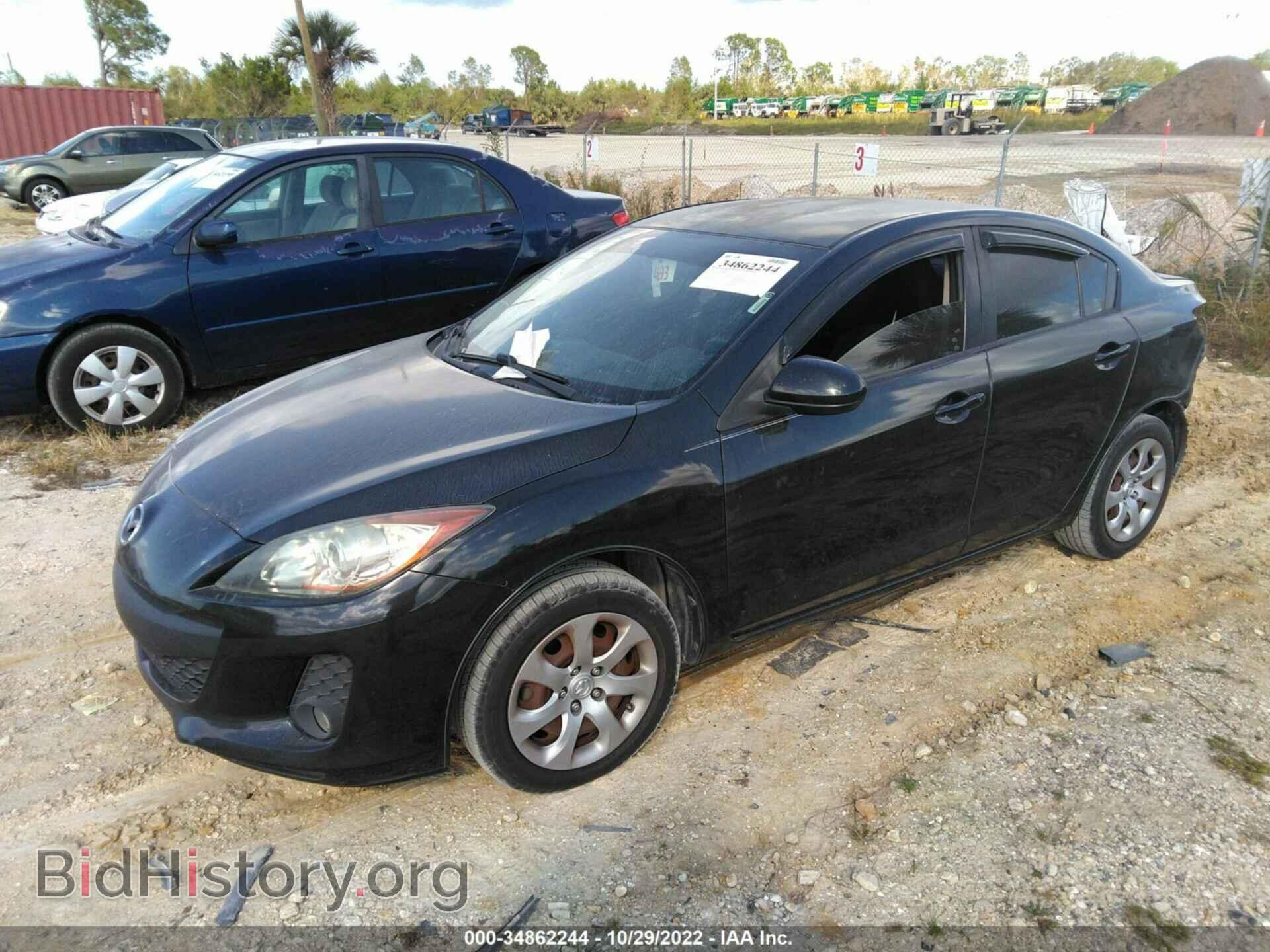 2013 MAZDA MAZDA3 - VIN: JM1BL1TF5D1790644 - Фото 2