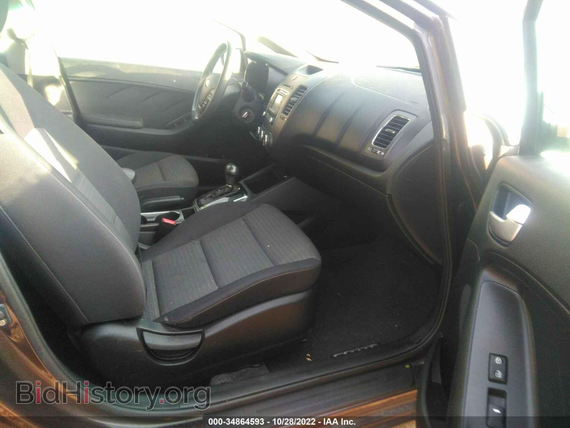 2017 KIA FORTE - VIN: 3KPFL4A76HE012032 - Photo 5
