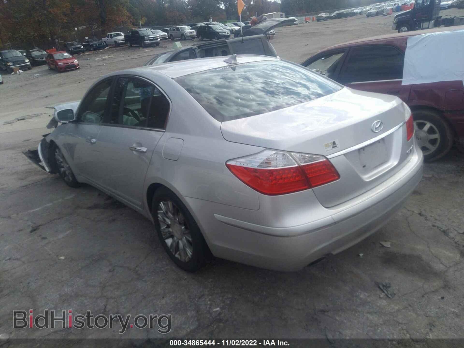 2009 HYUNDAI GENESIS - VIN: KMHGC46E39U026755 - Фото 3